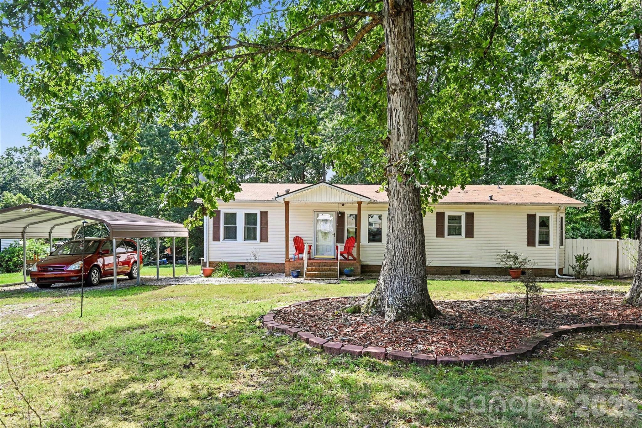 115 Red Fox Court Property Photo 3
