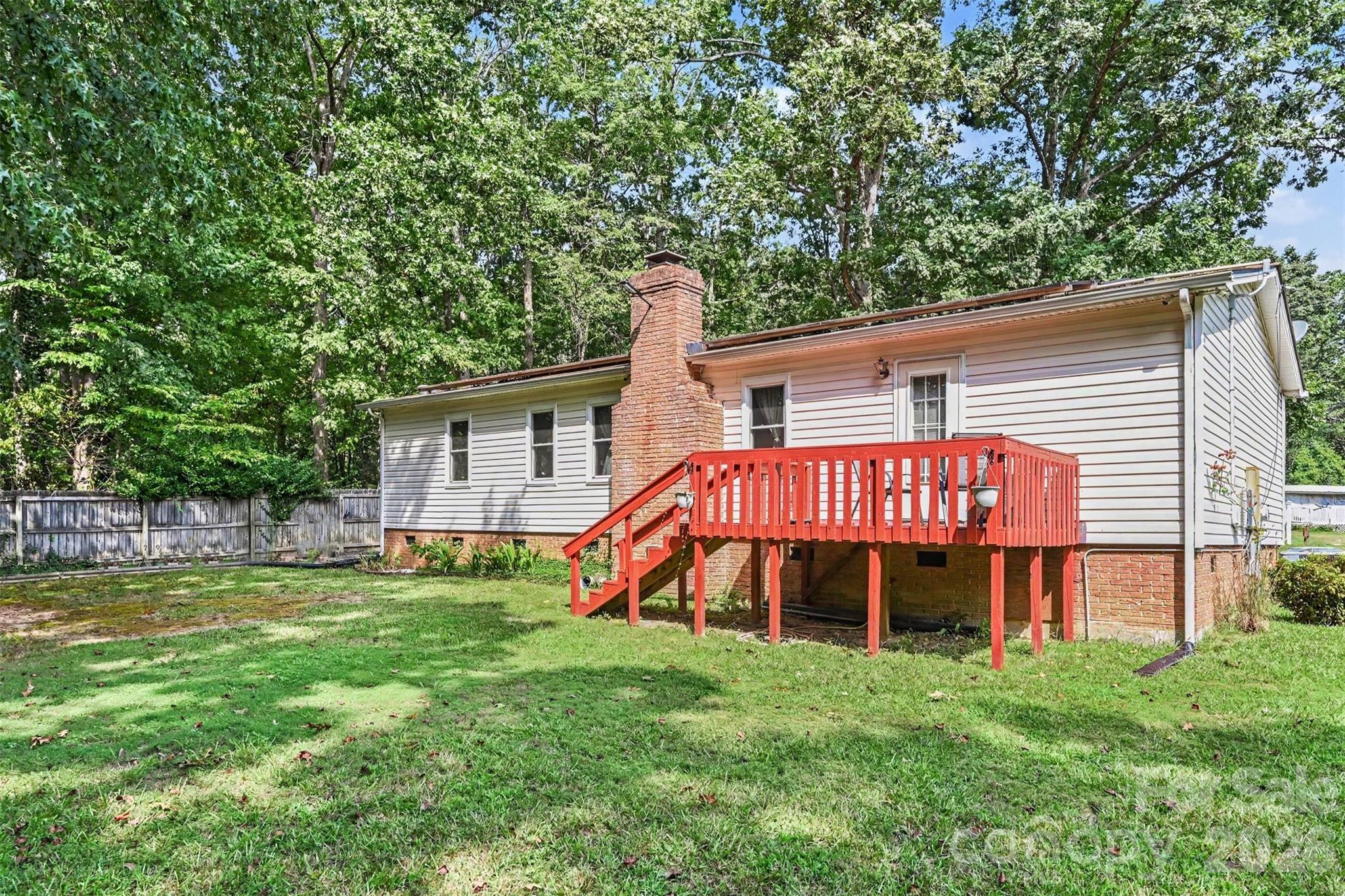 115 Red Fox Court Property Photo 23