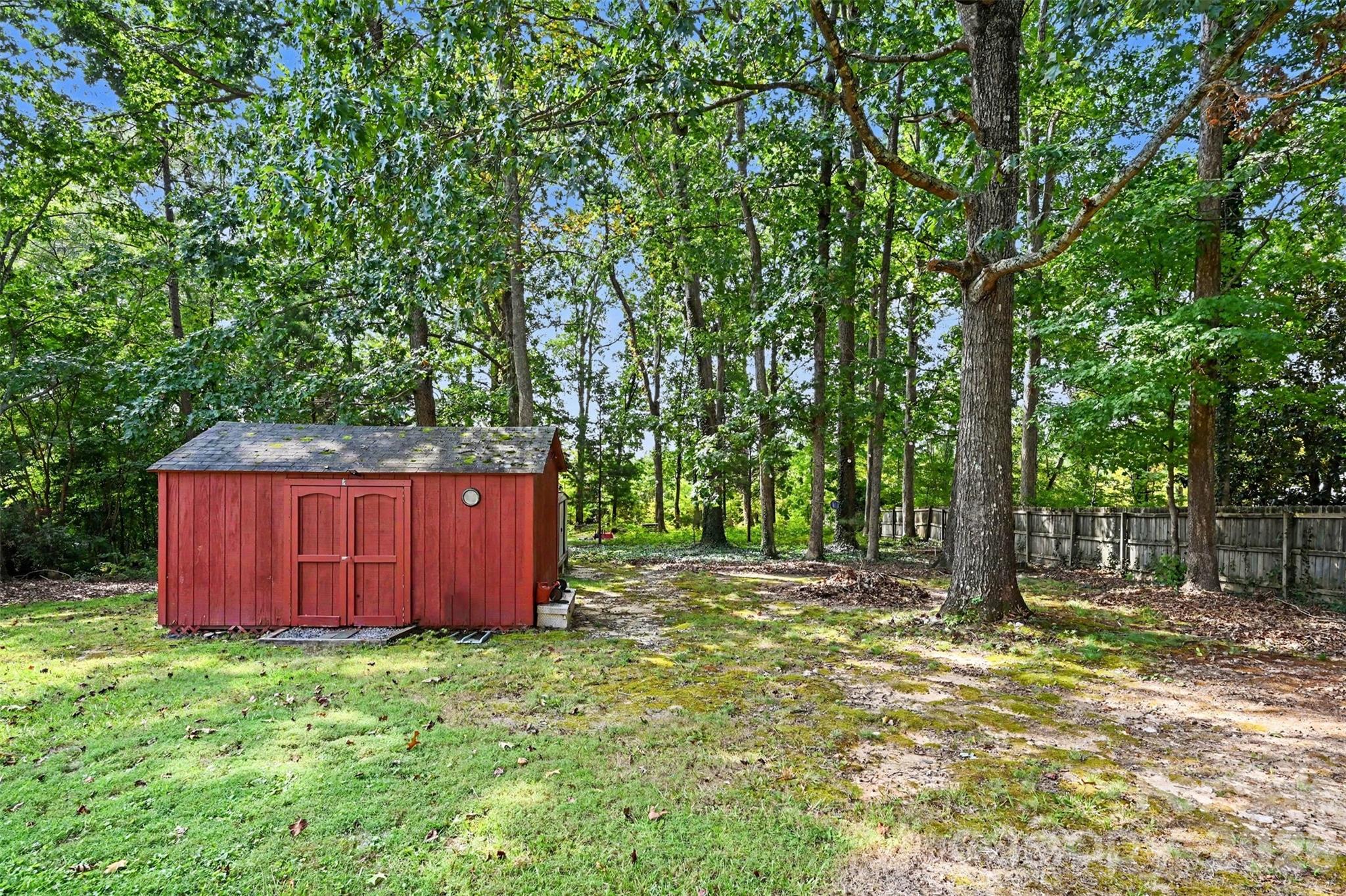 115 Red Fox Court Property Photo 26
