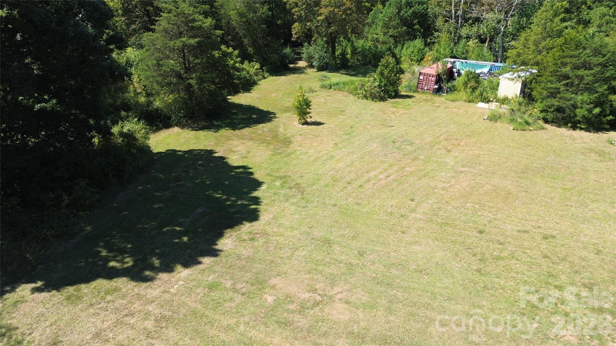 1466 King Road Property Photo 4
