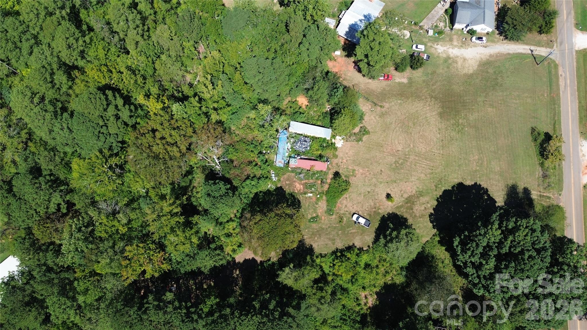 1466 King Road Property Photo 24