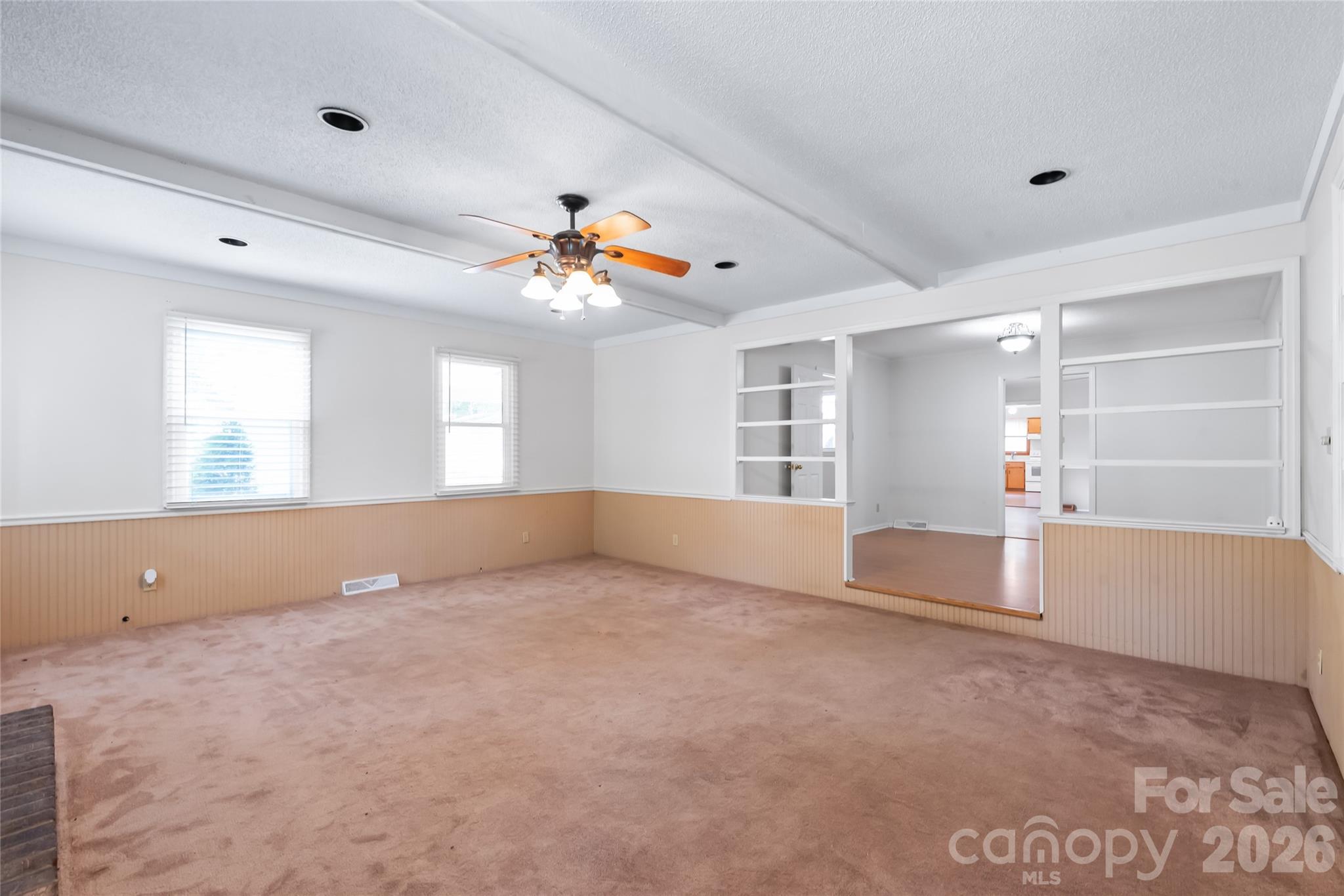 1011 Robin Lane Property Photo 10