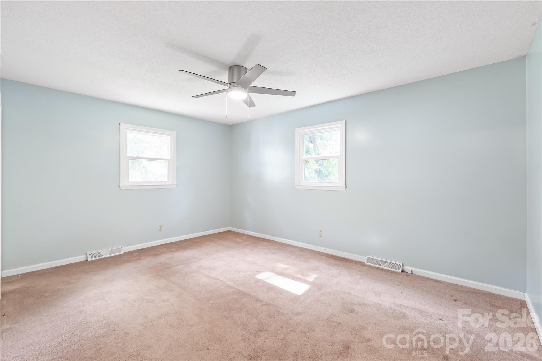 1011 Robin Lane Property Photo 18