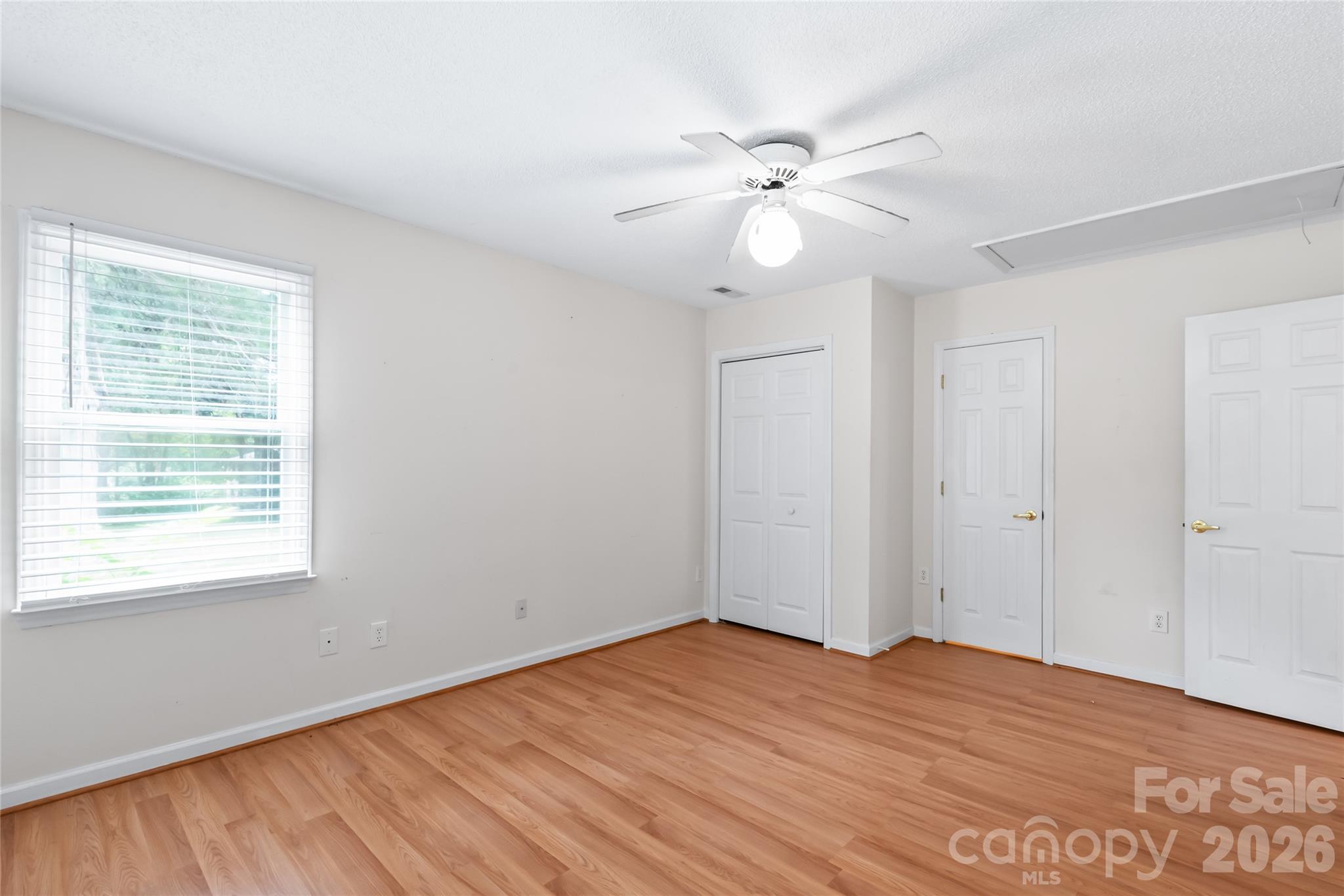 1011 Robin Lane Property Photo 32