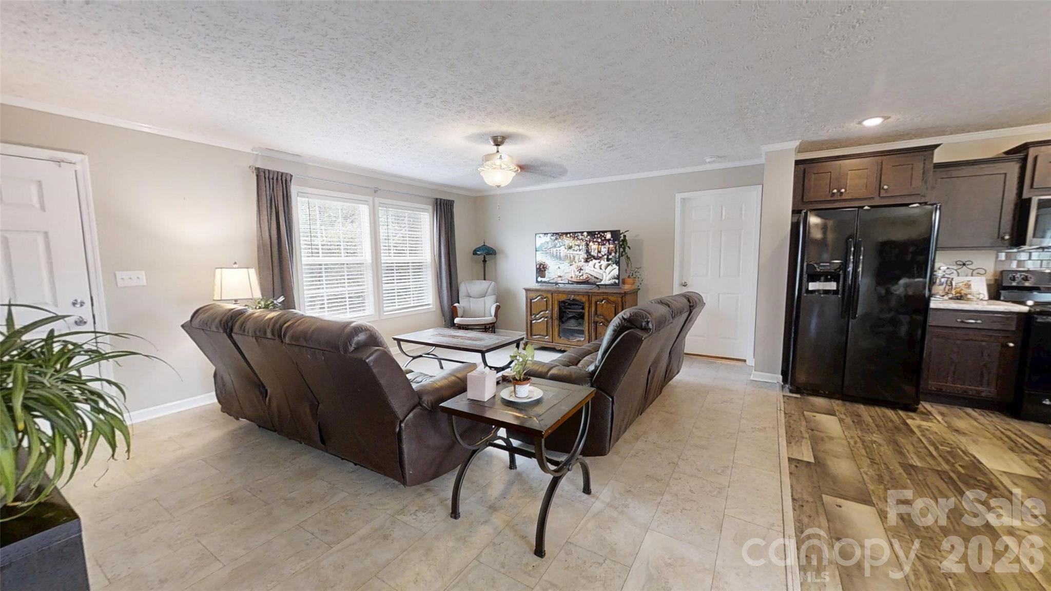 1274 Crandell Drive Property Photo 8