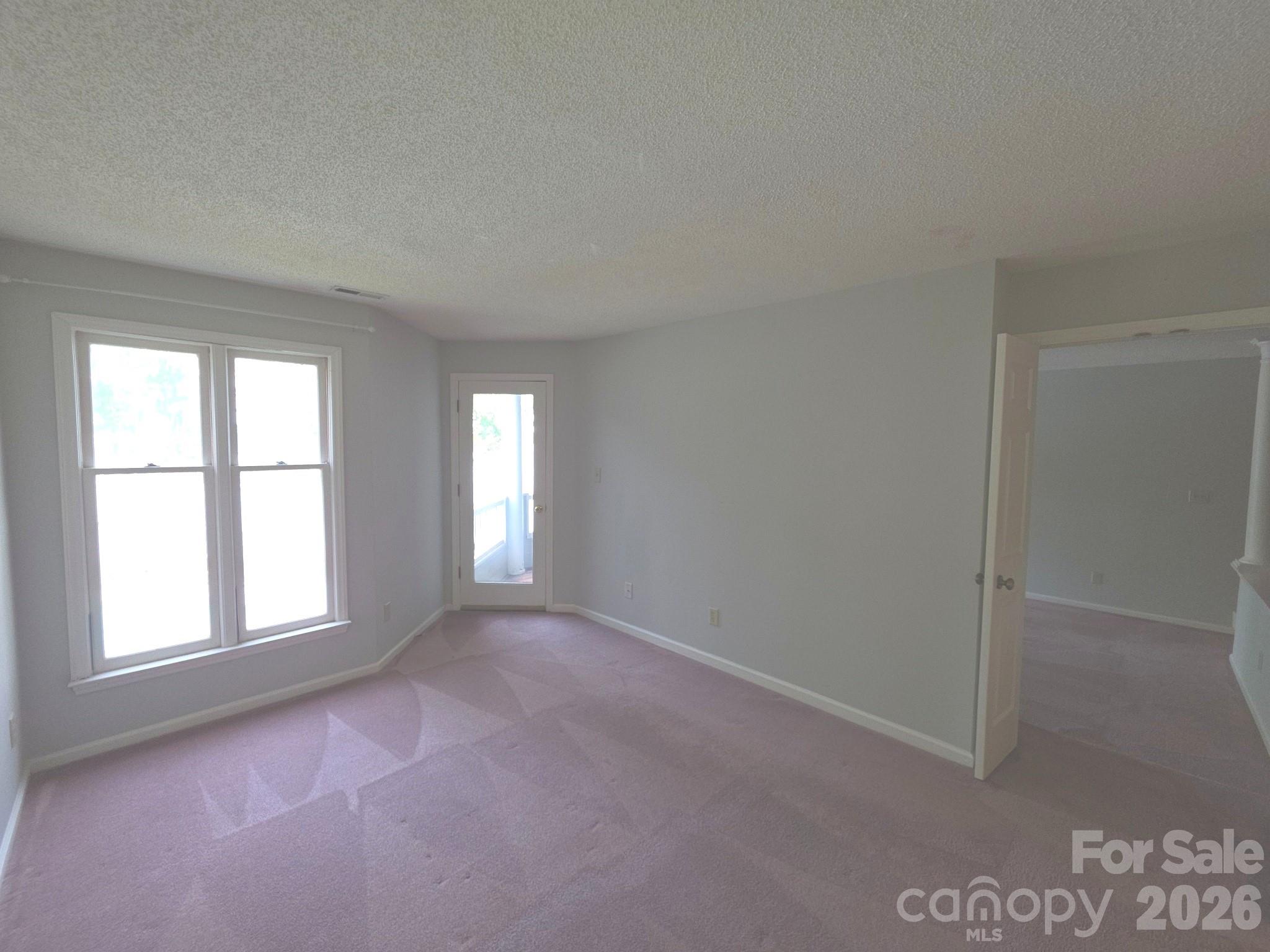 323 Northwest Drive Property Photo 19