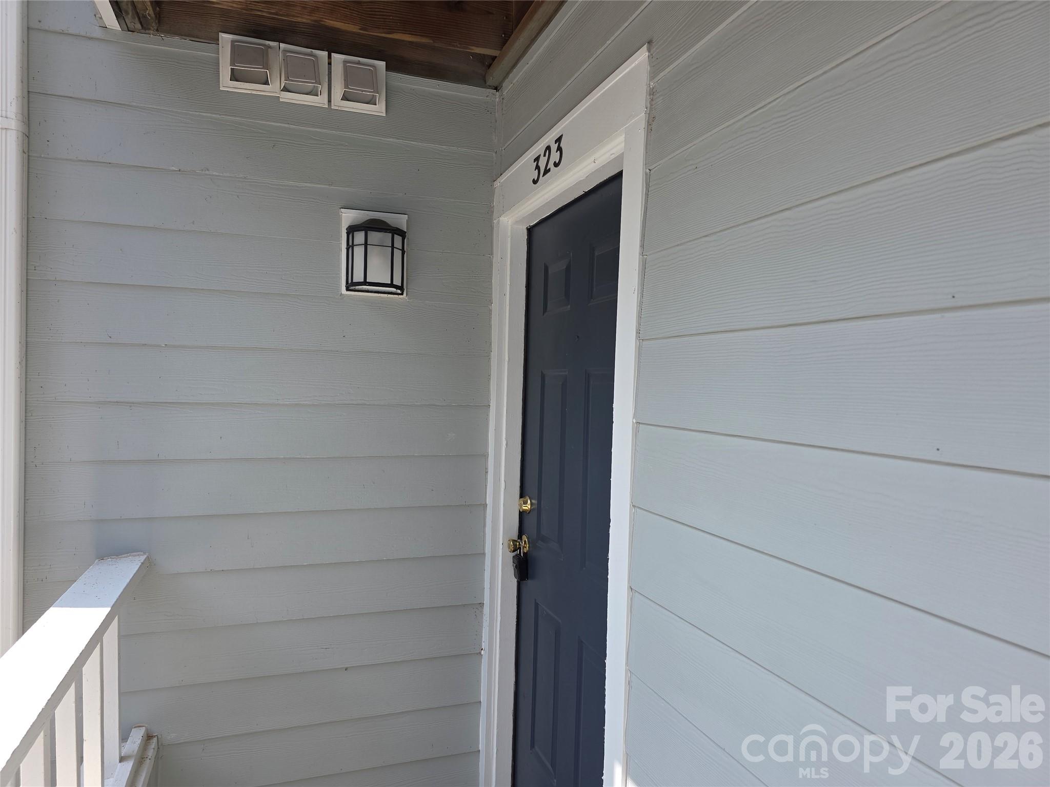 323 Northwest Drive Property Photo 25