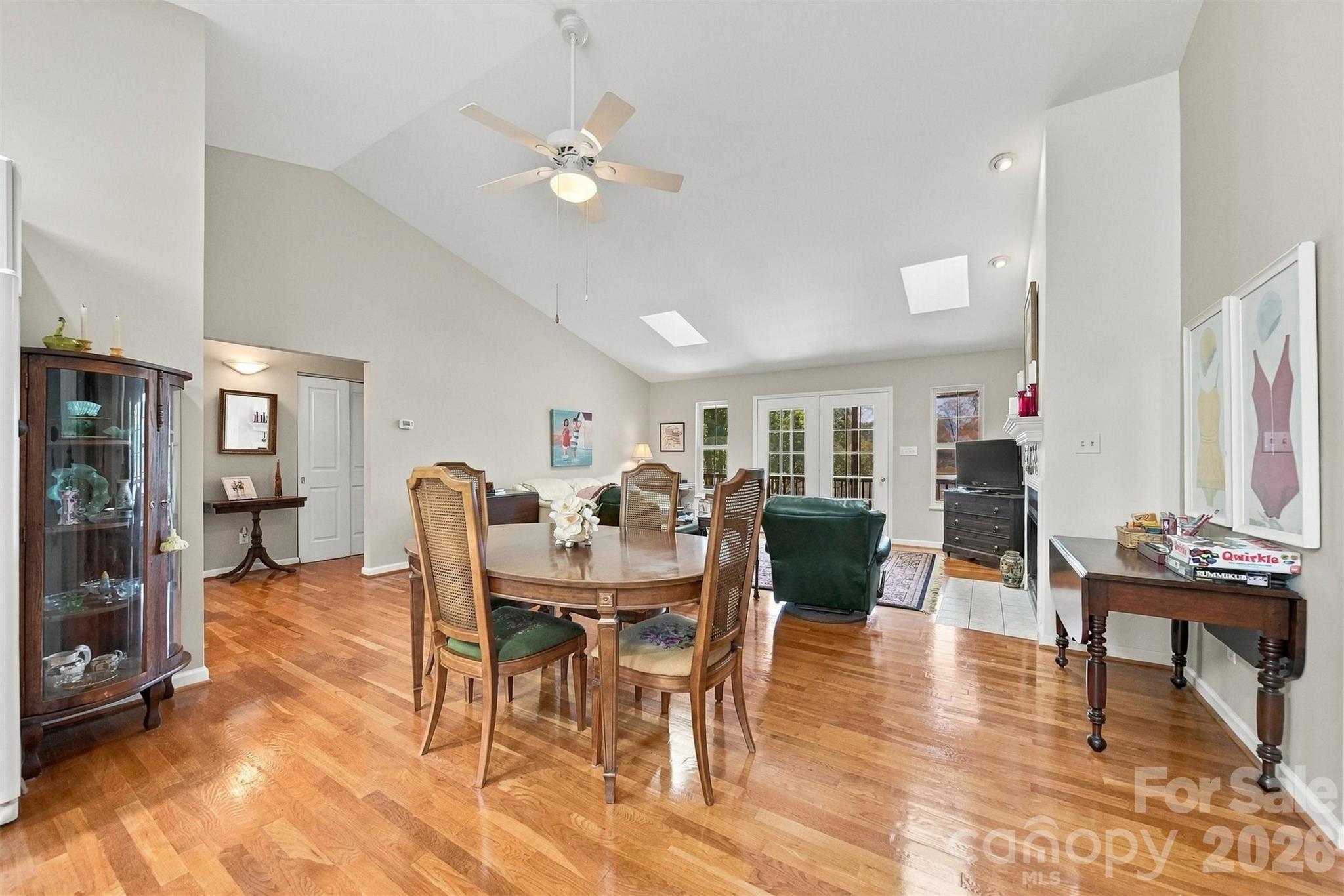 81 Emerald Point Drive Property Photo 15