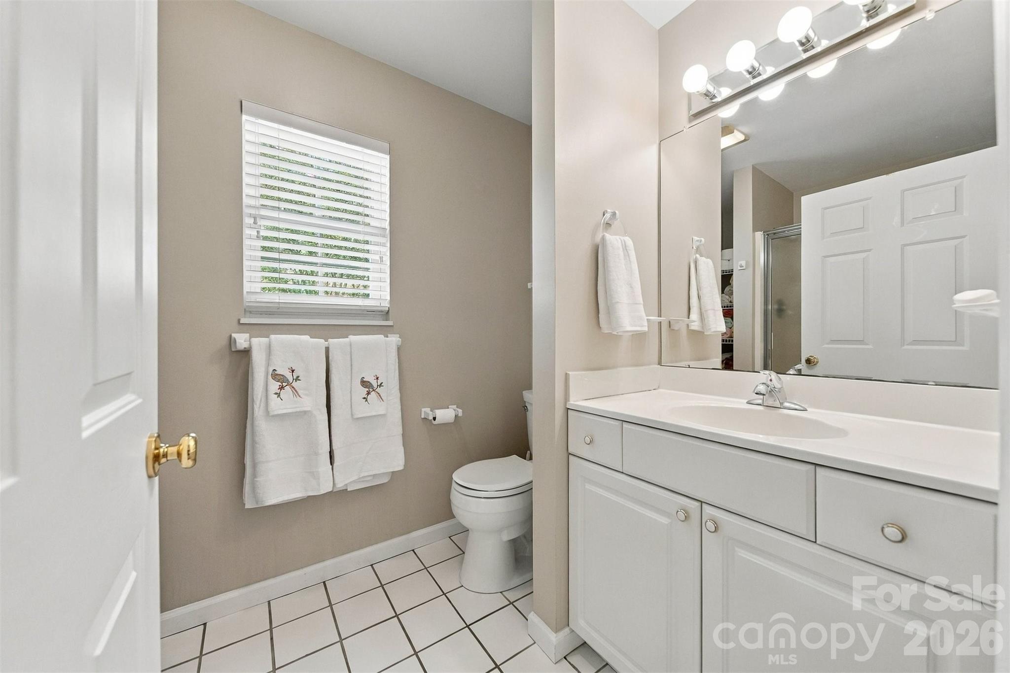 81 Emerald Point Drive Property Photo 18