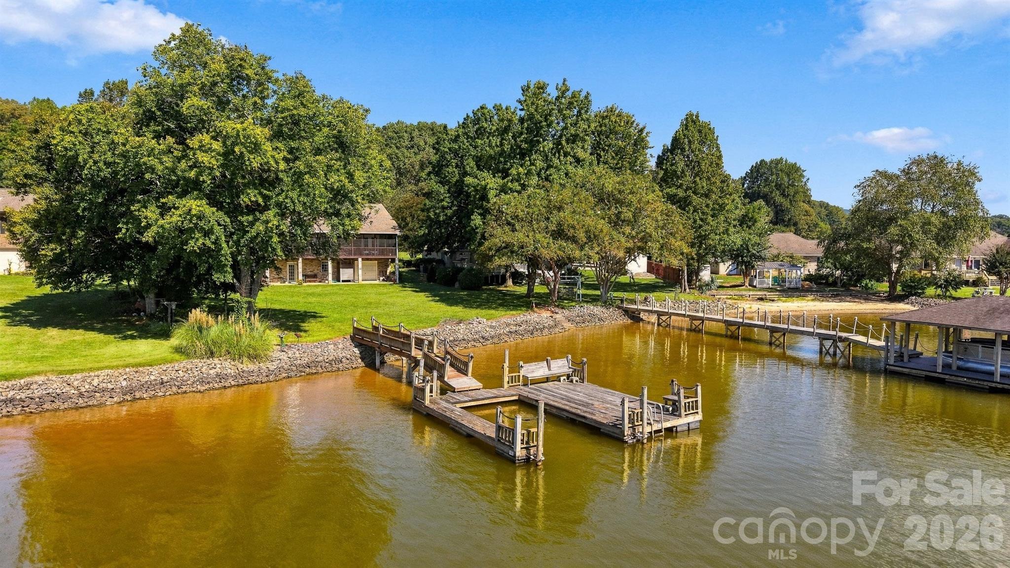 81 Emerald Point Drive Property Photo 35