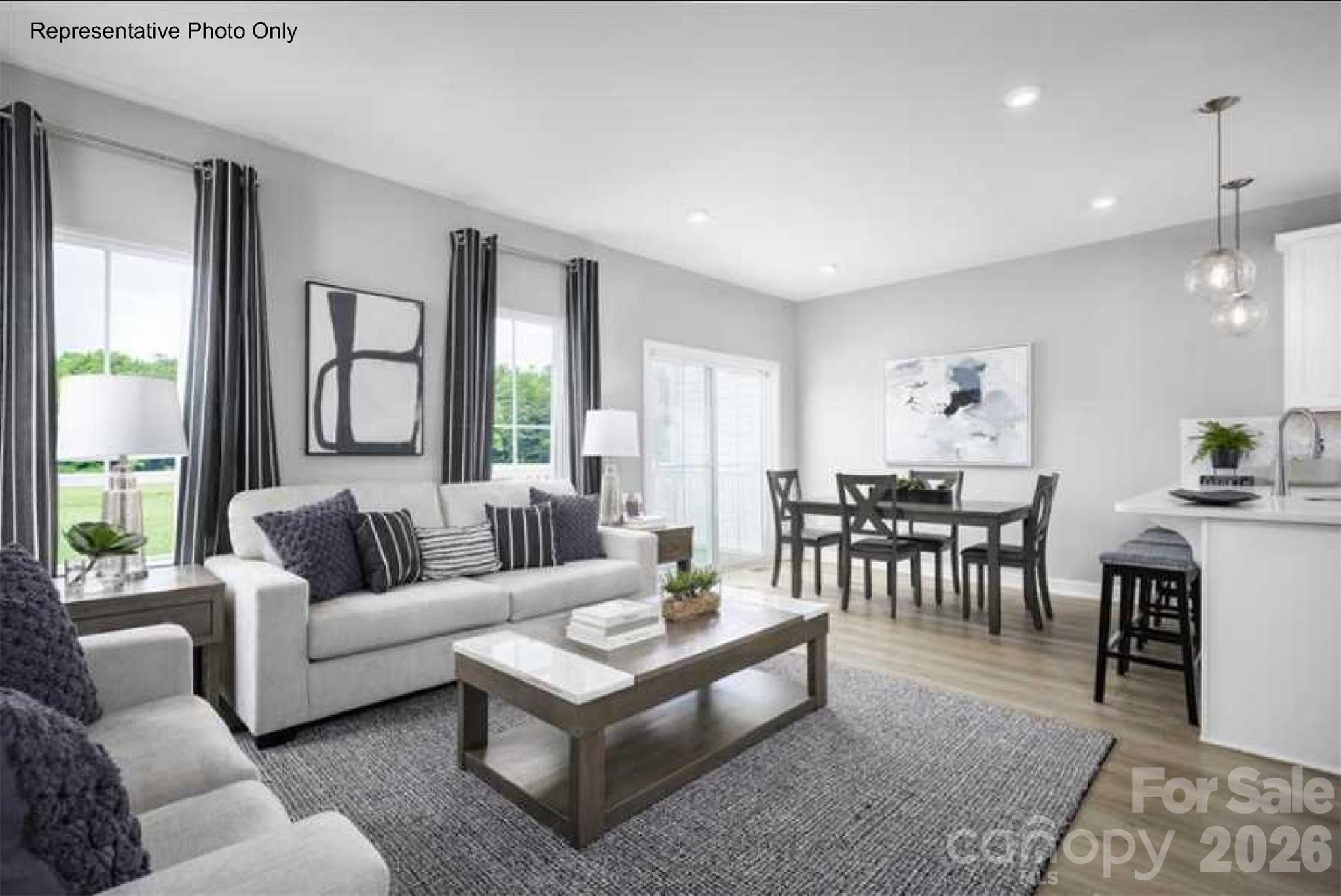 2262 Flicker Road Property Photo 3