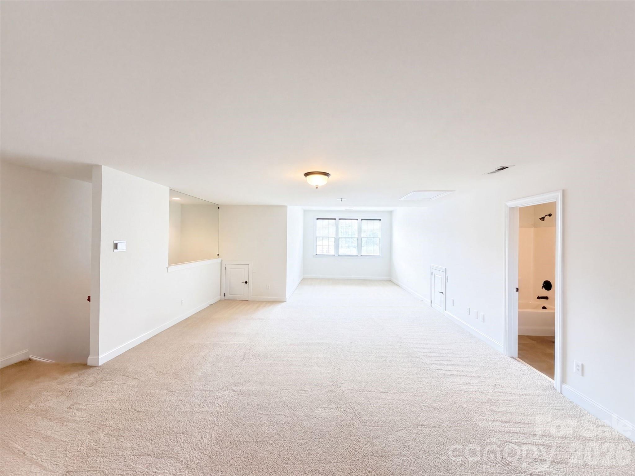15203 Gathering Court Property Photo 17