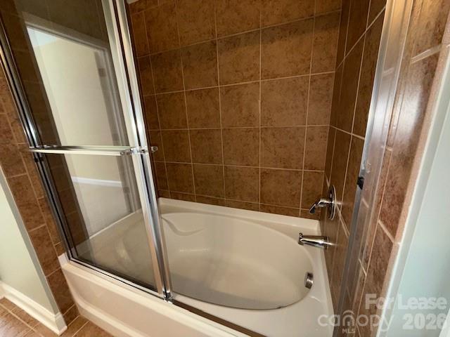 1000 E Woodlawn Road 303 Property Photo 6