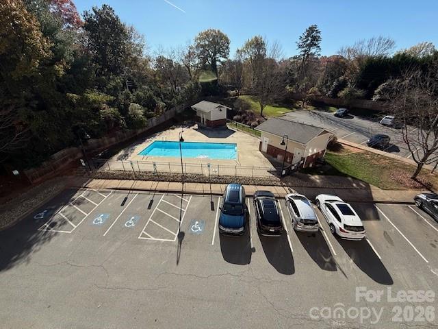 1000 E Woodlawn Road 303 Property Photo 18