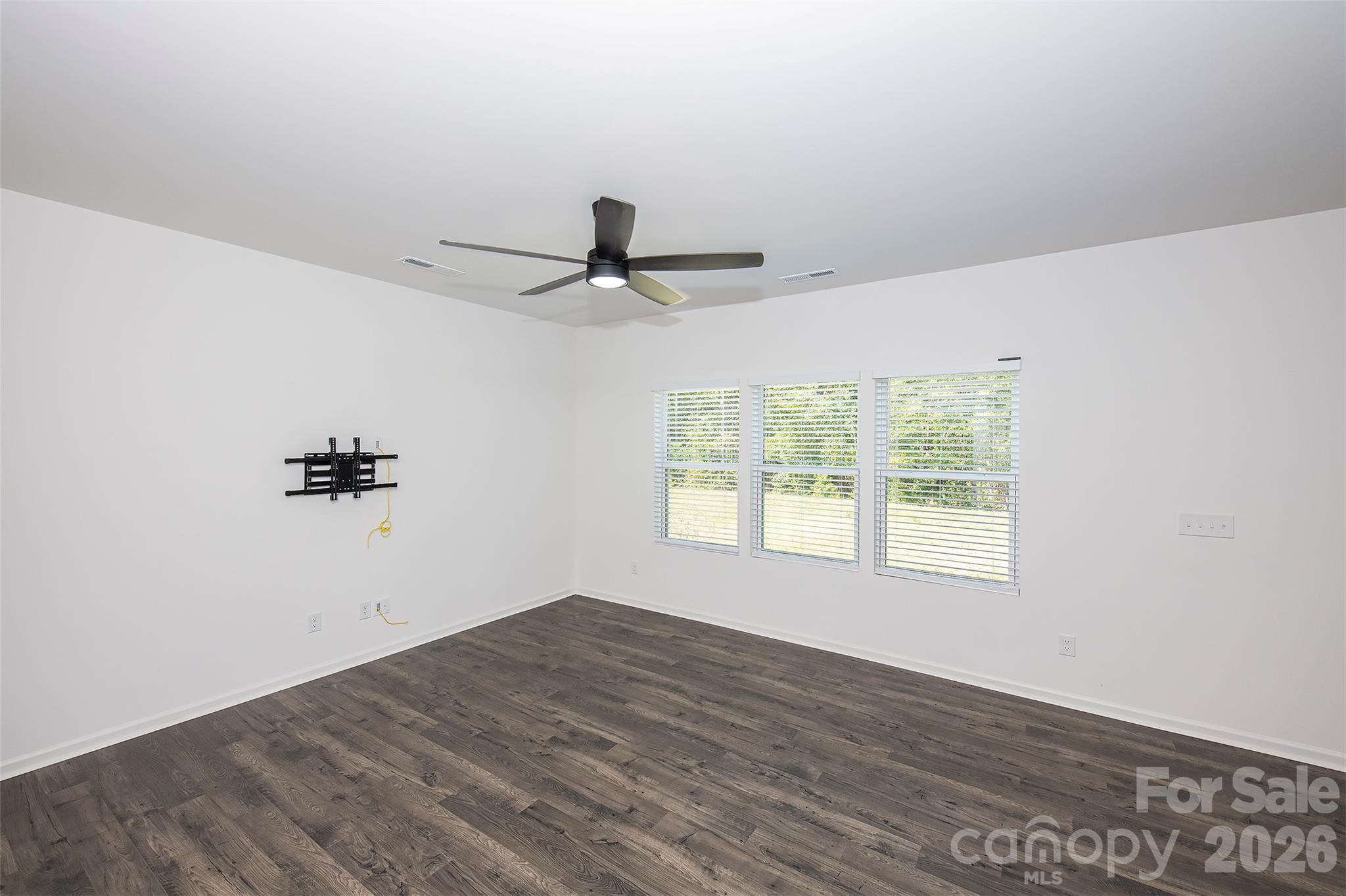 105 Charleston Gray Way Property Photo 6