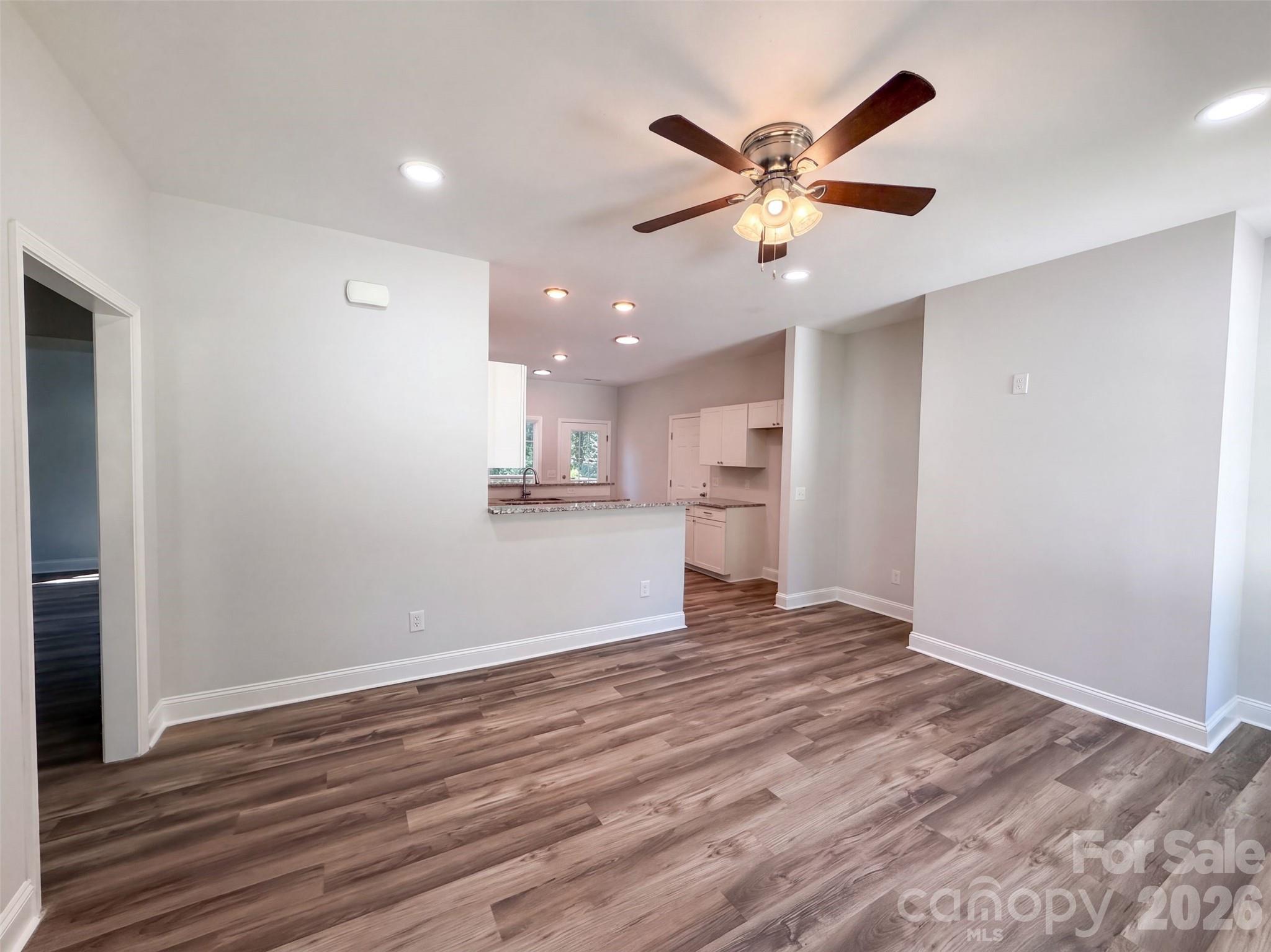 604 Stewart Court Property Photo 3