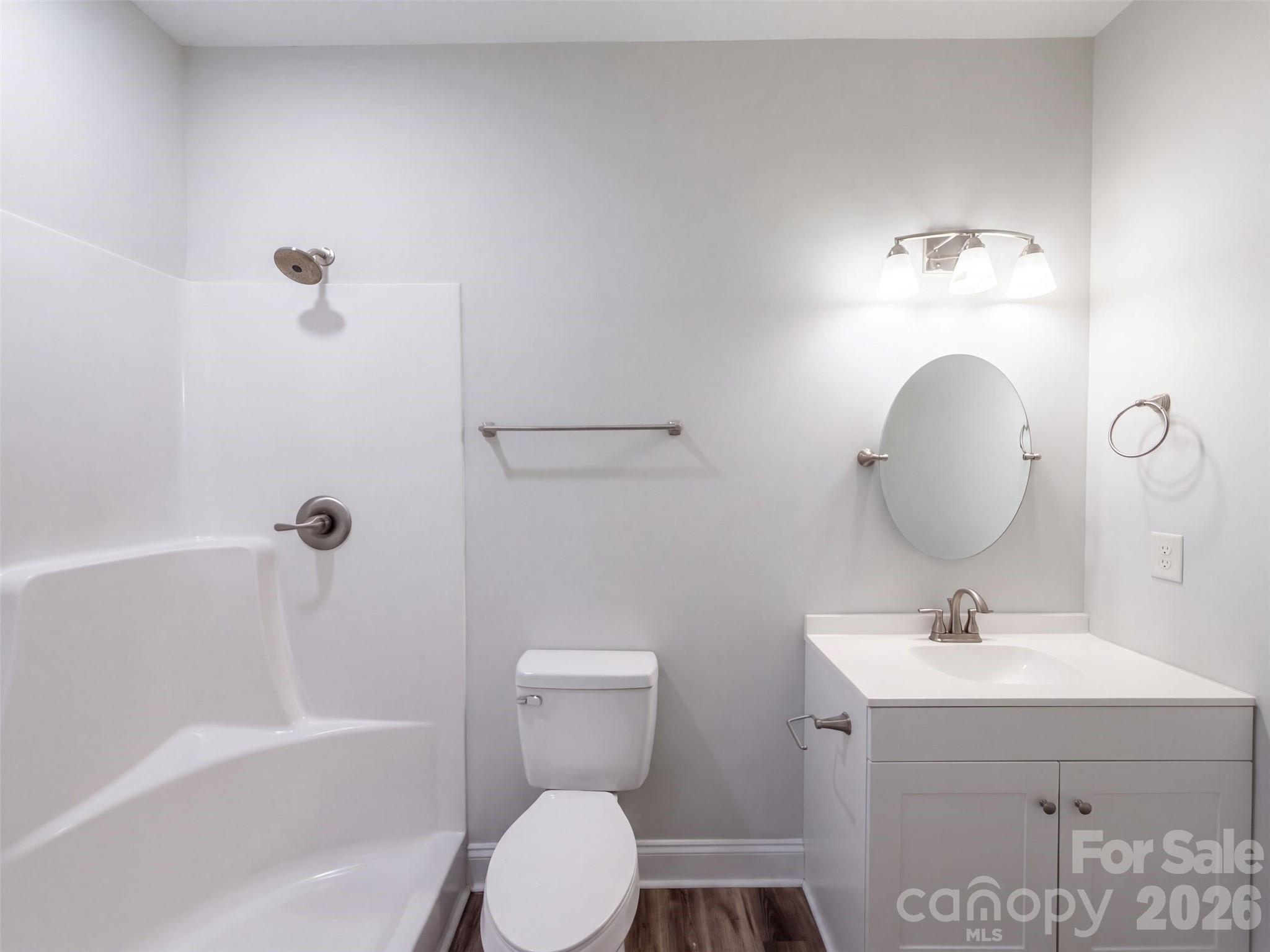 604 Stewart Court Property Photo 7