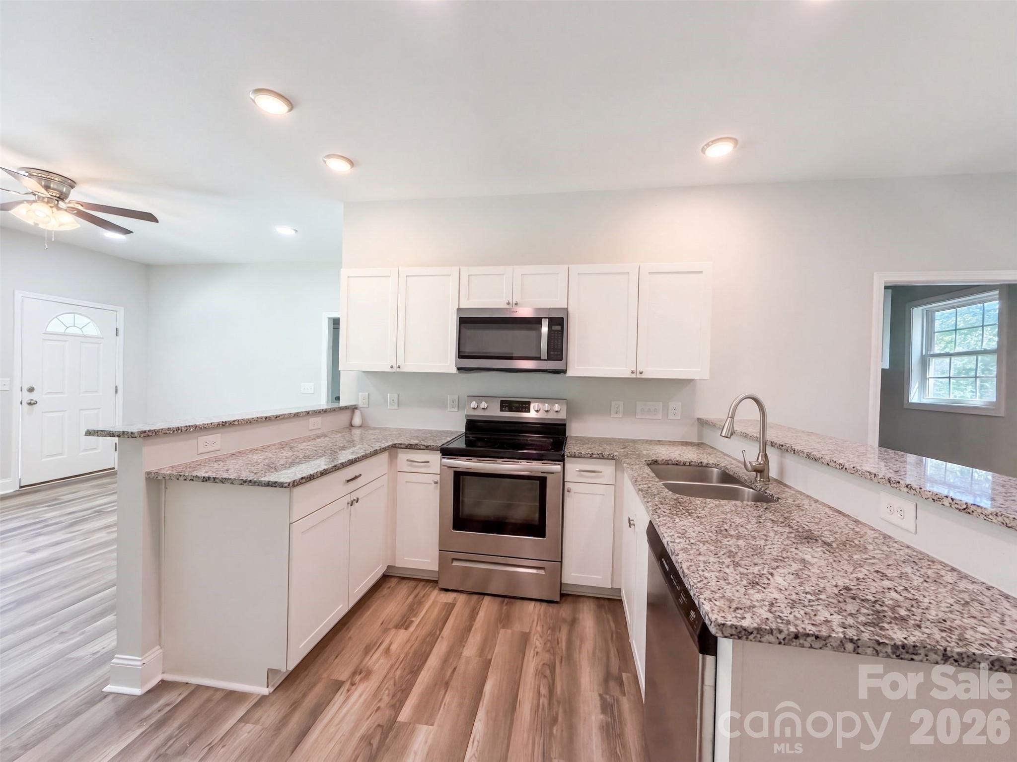 604 Stewart Court Property Photo 12