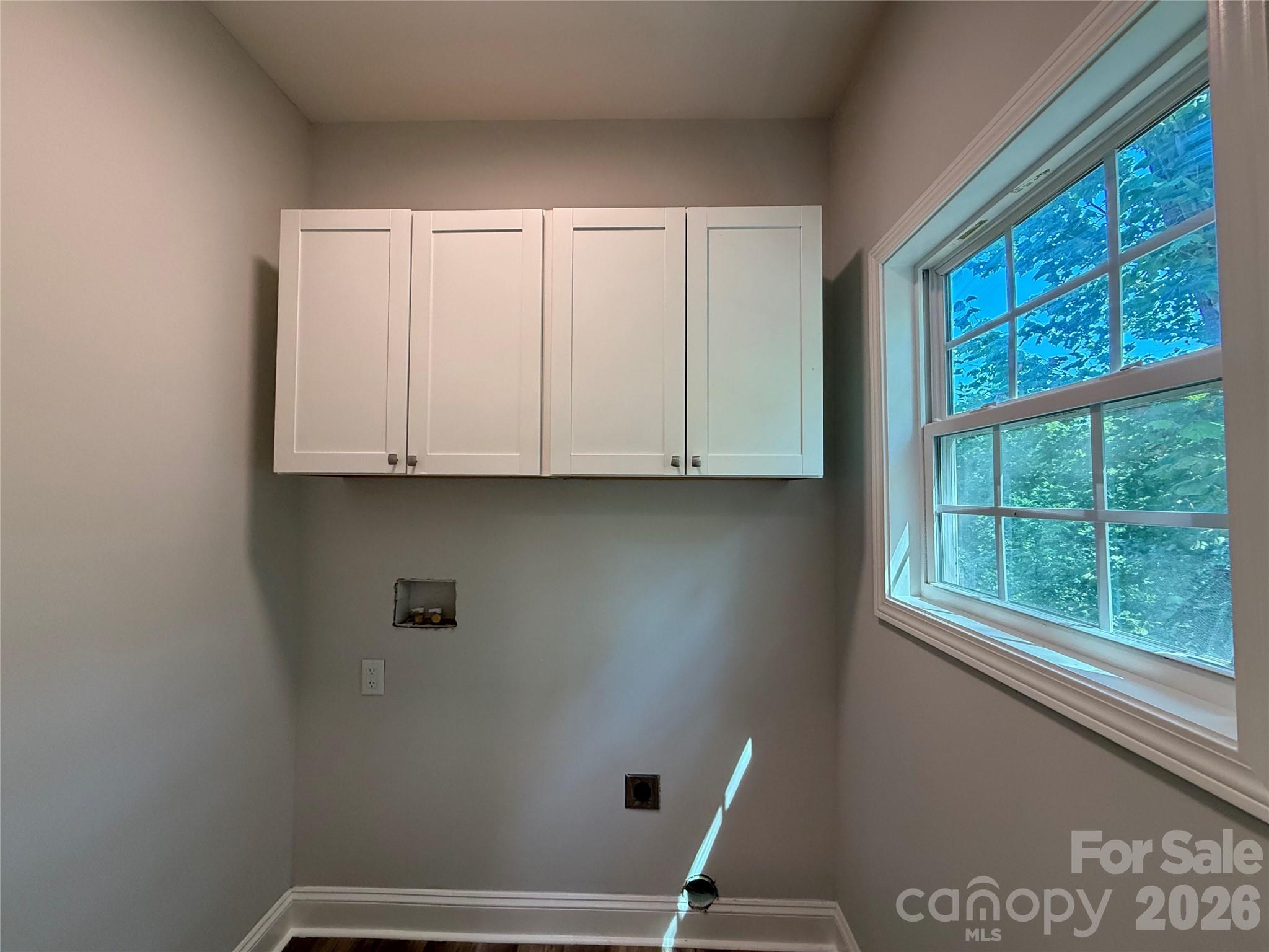 604 Stewart Court Property Photo 13