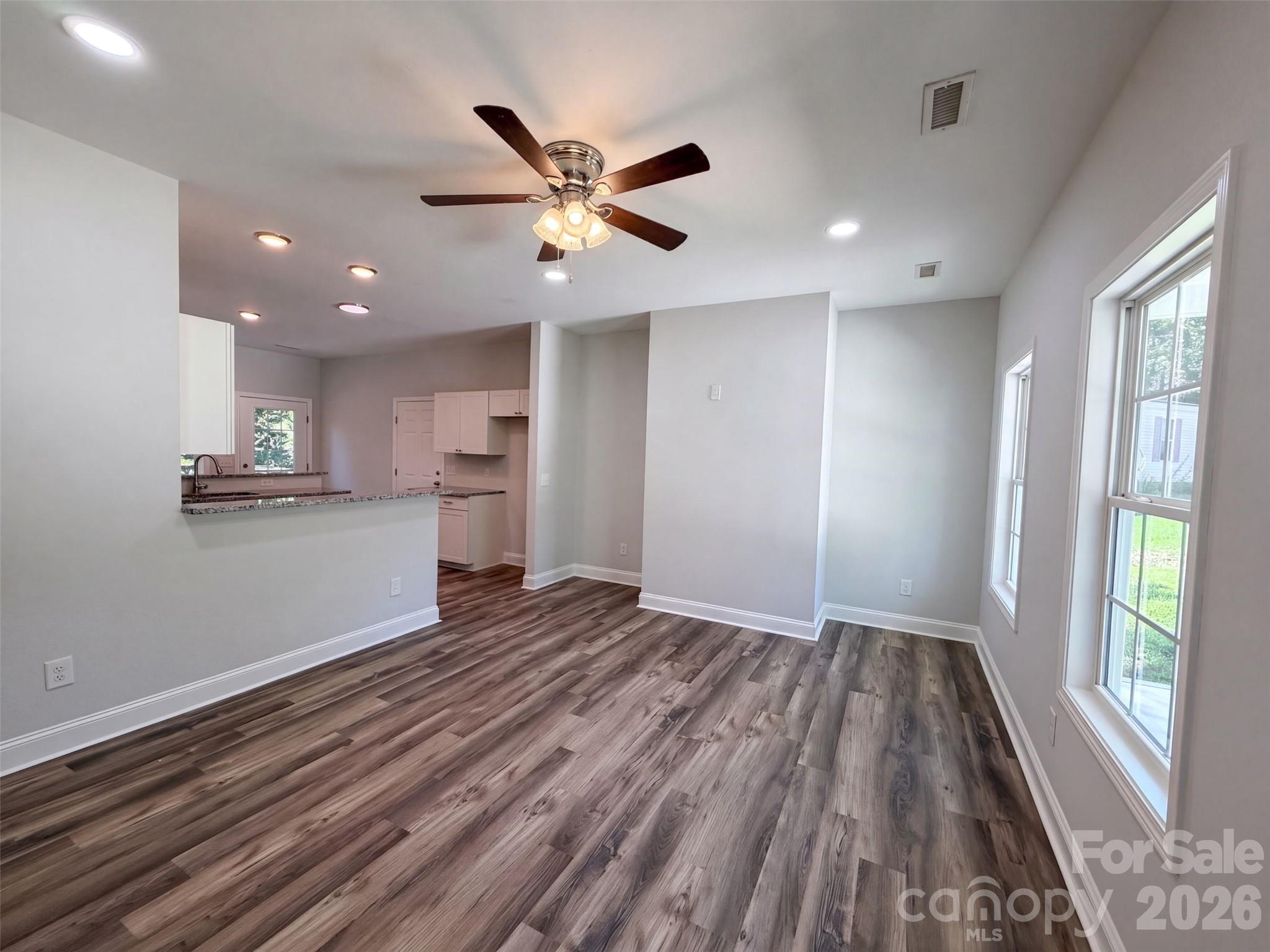 604 Stewart Court Property Photo 14