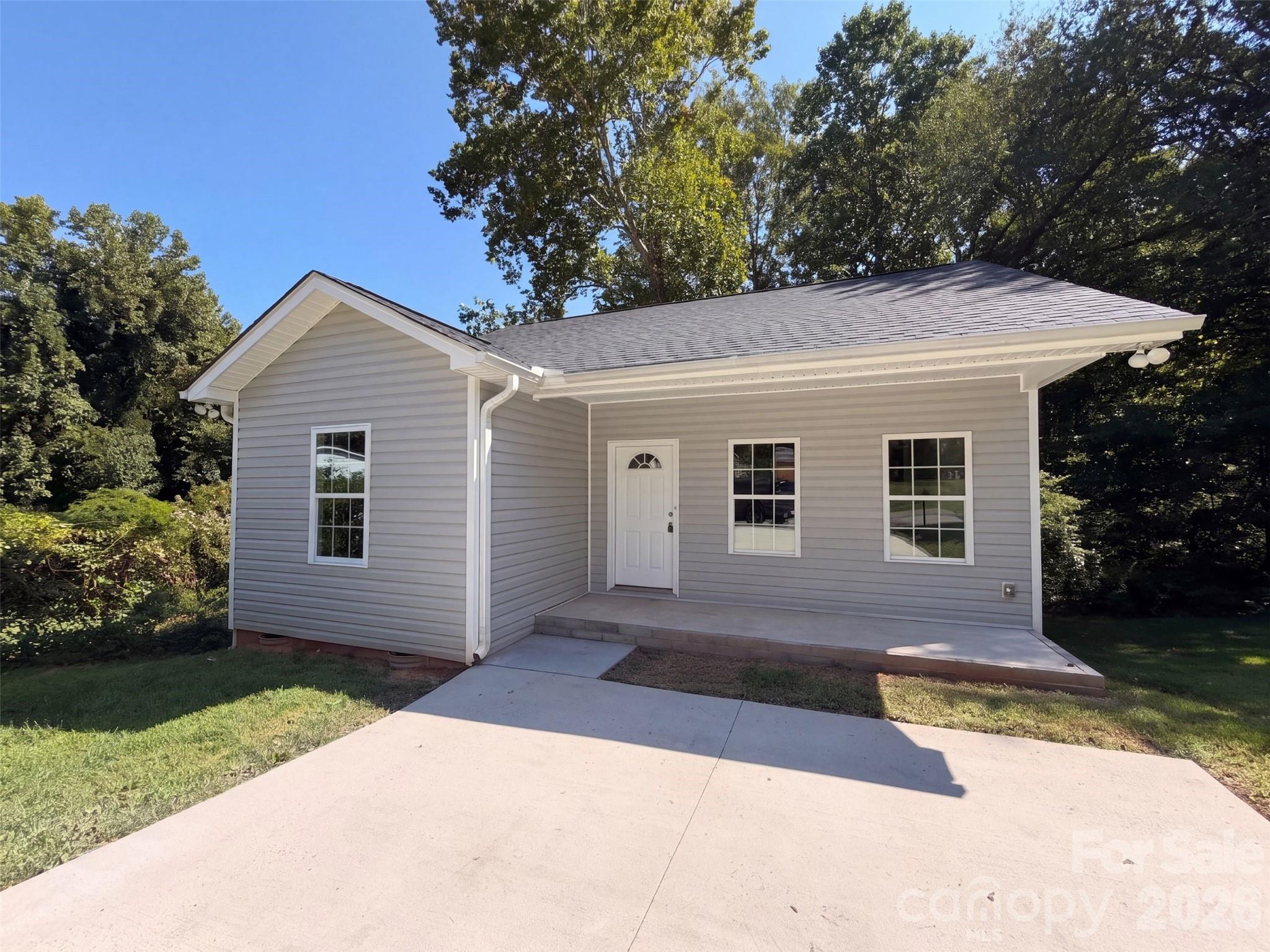 604 Stewart Court Property Photo 15