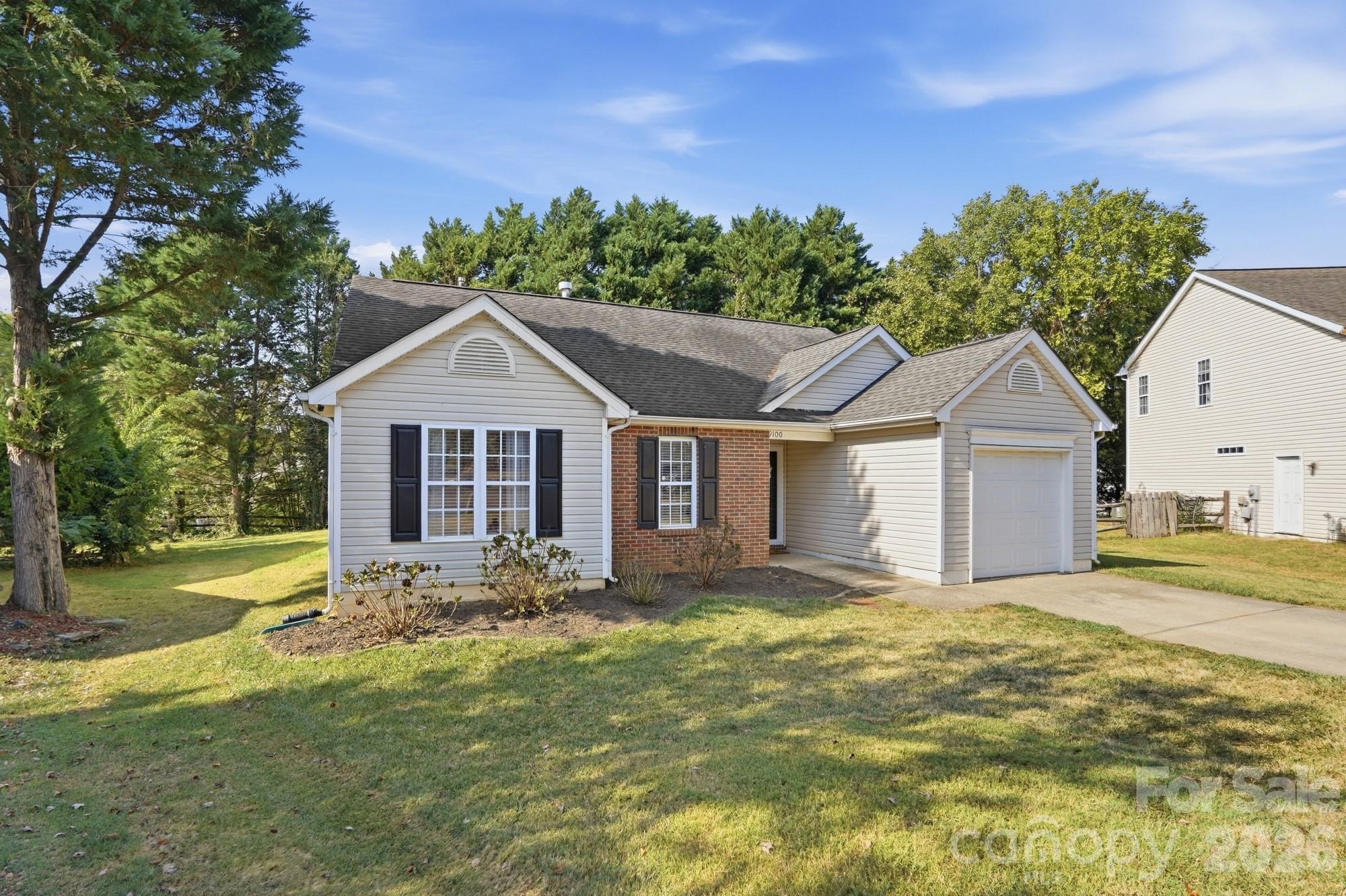 9100 Royal Highlands Court Property Photo 2