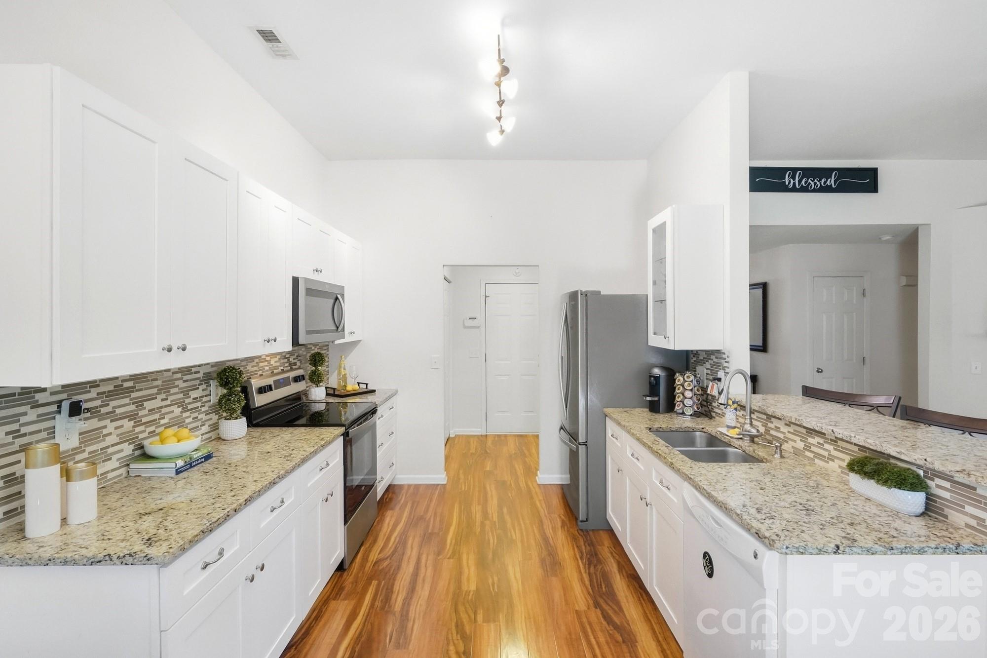9100 Royal Highlands Court Property Photo 19