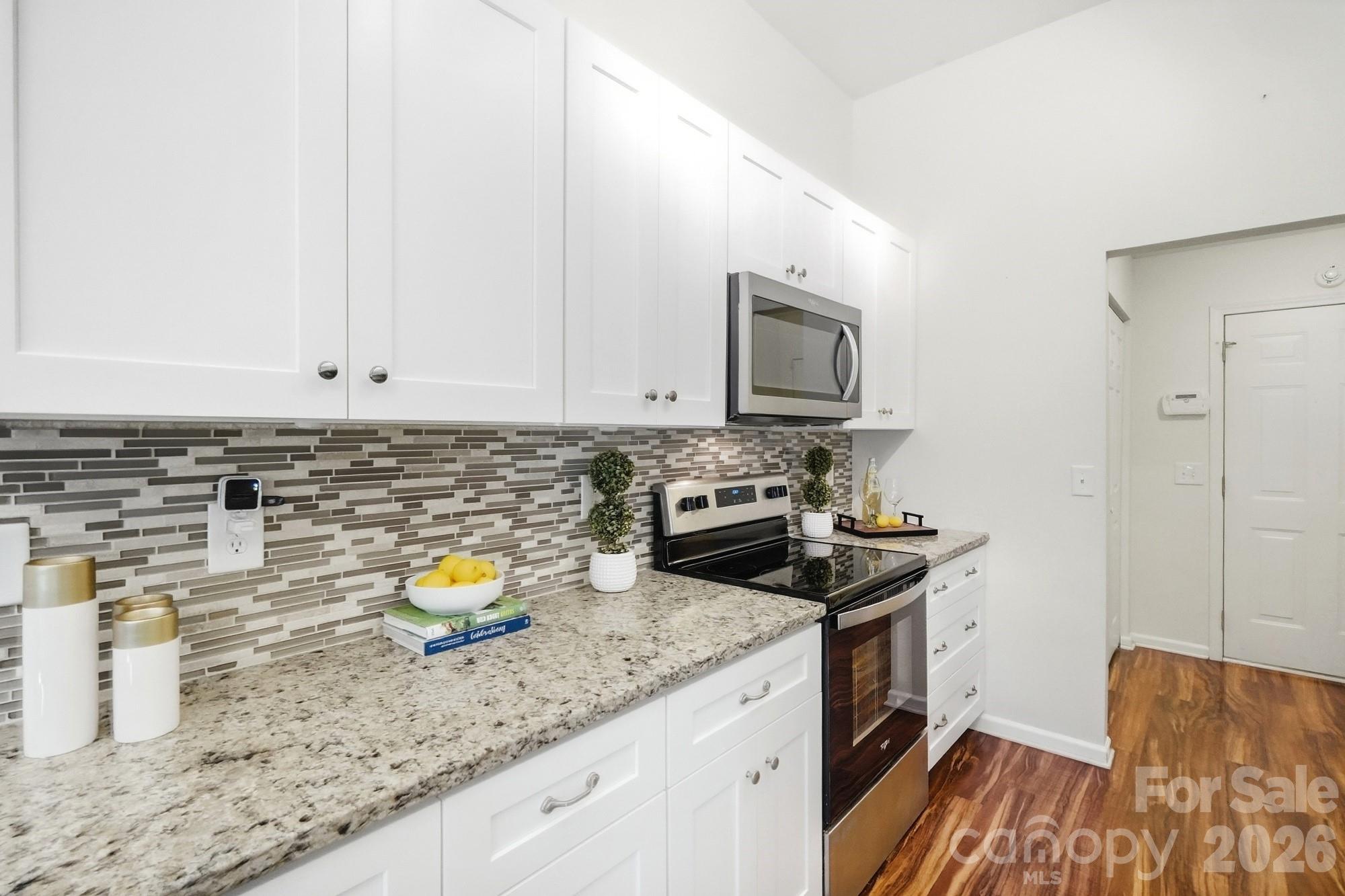 9100 Royal Highlands Court Property Photo 24