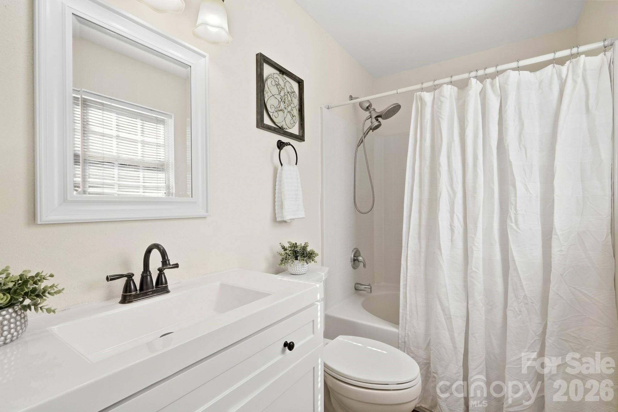 9100 Royal Highlands Court Property Photo 32