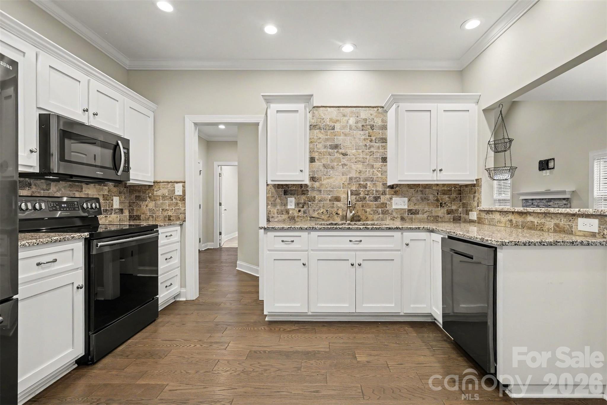 3743 Travertine Drive Property Photo 10