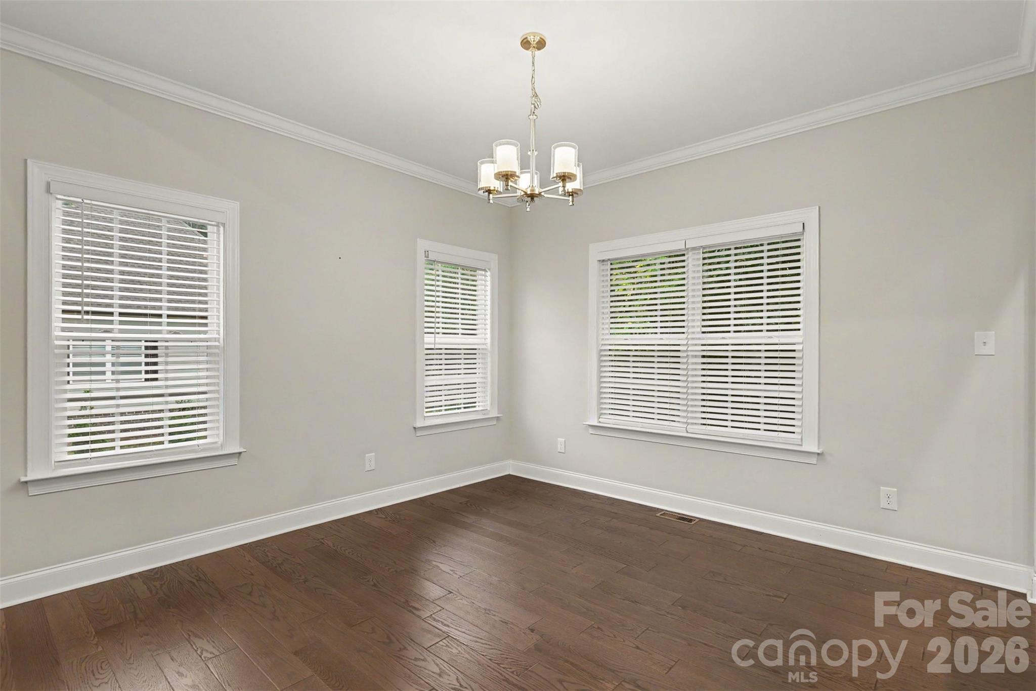 3743 Travertine Drive Property Photo 11