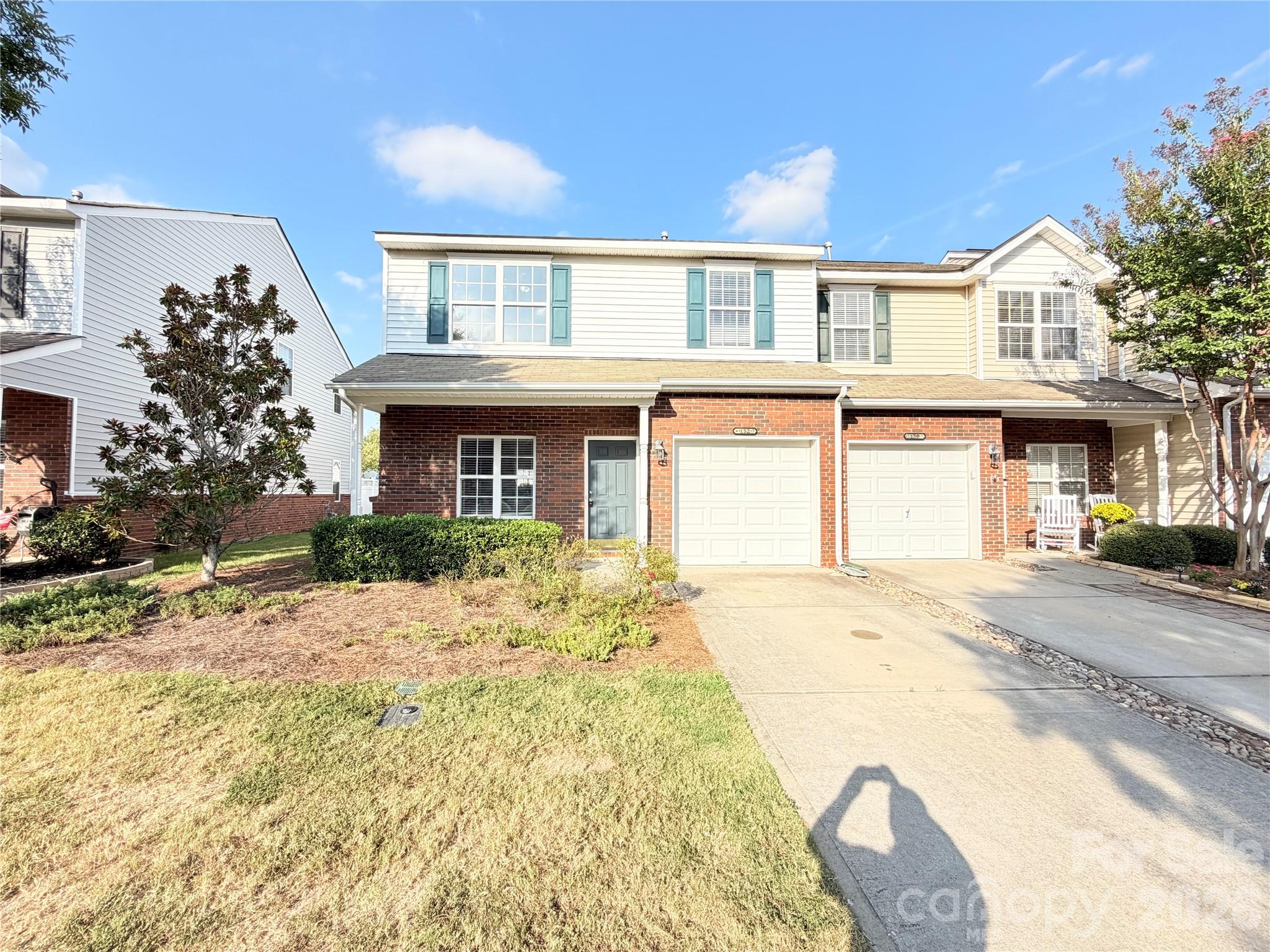 152 Clydesdale Court Property Photo 1