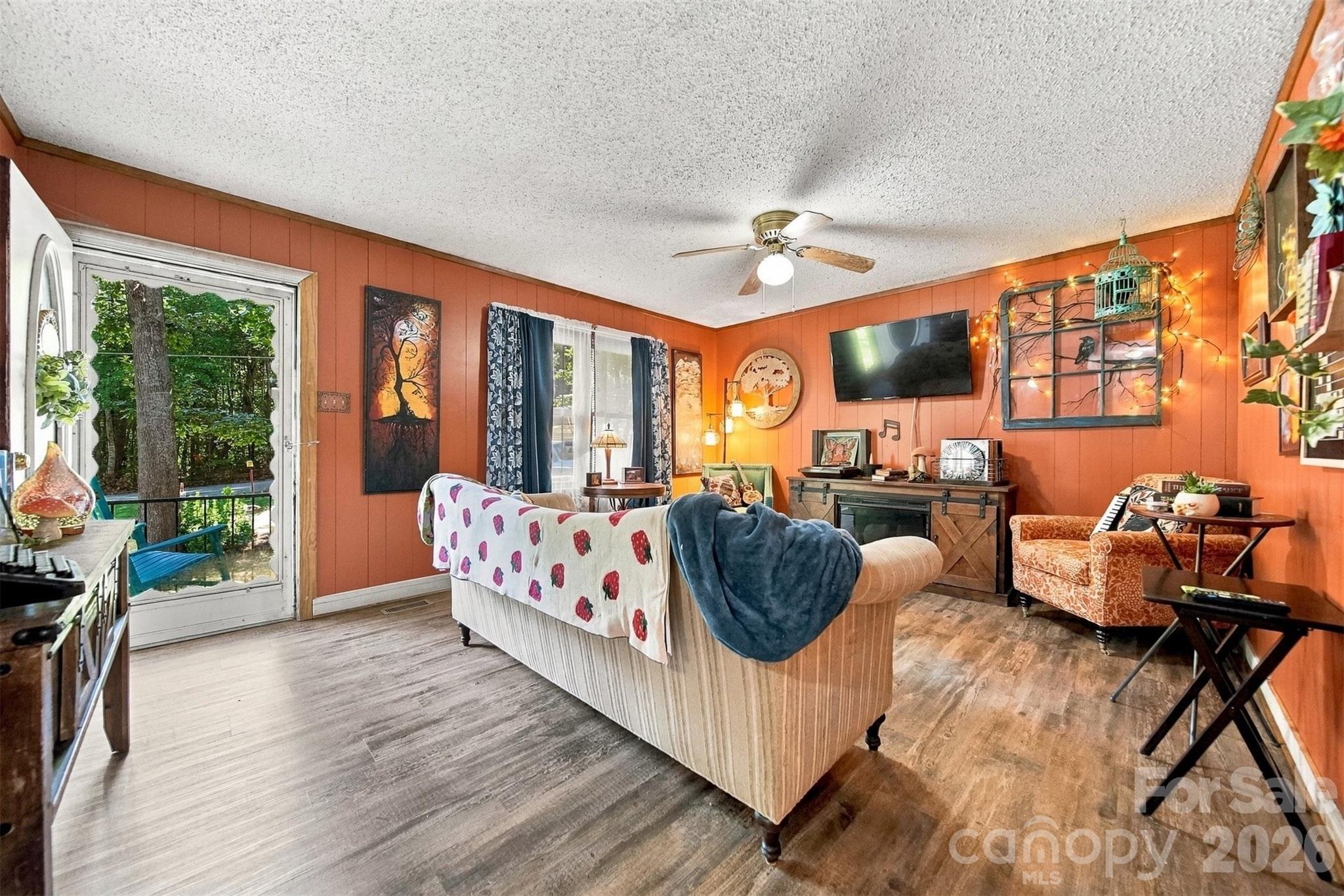 3115 10th Avenue Property Photo 4