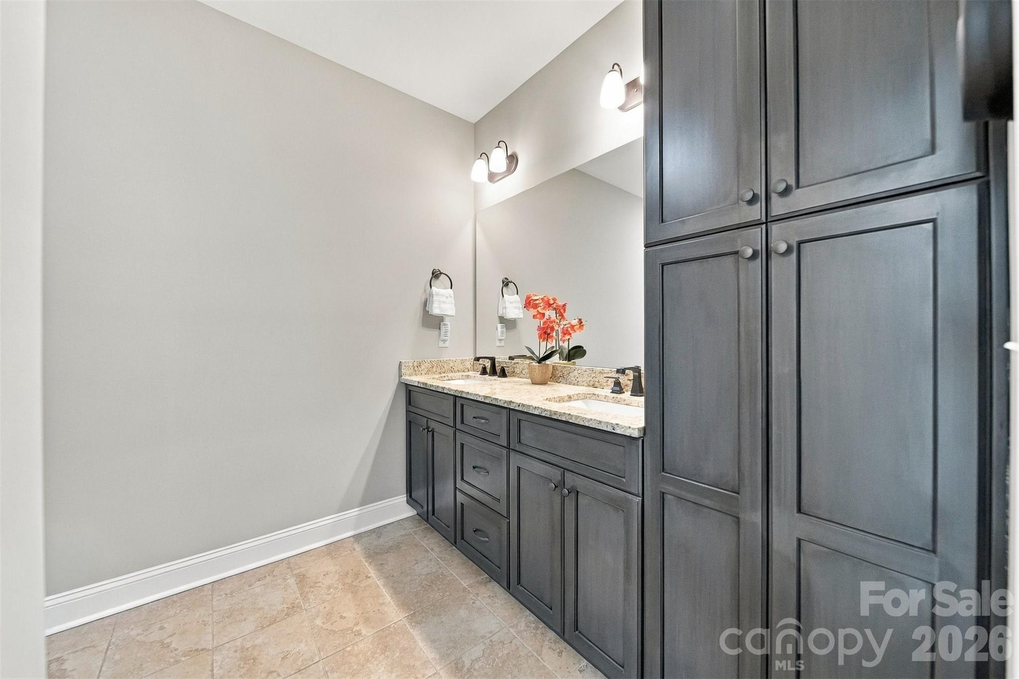 1258 10th Street Place Property Photo 17