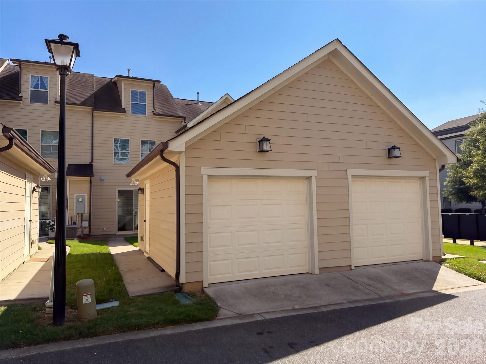 1628 Pat Garrett Street Property Photo 5