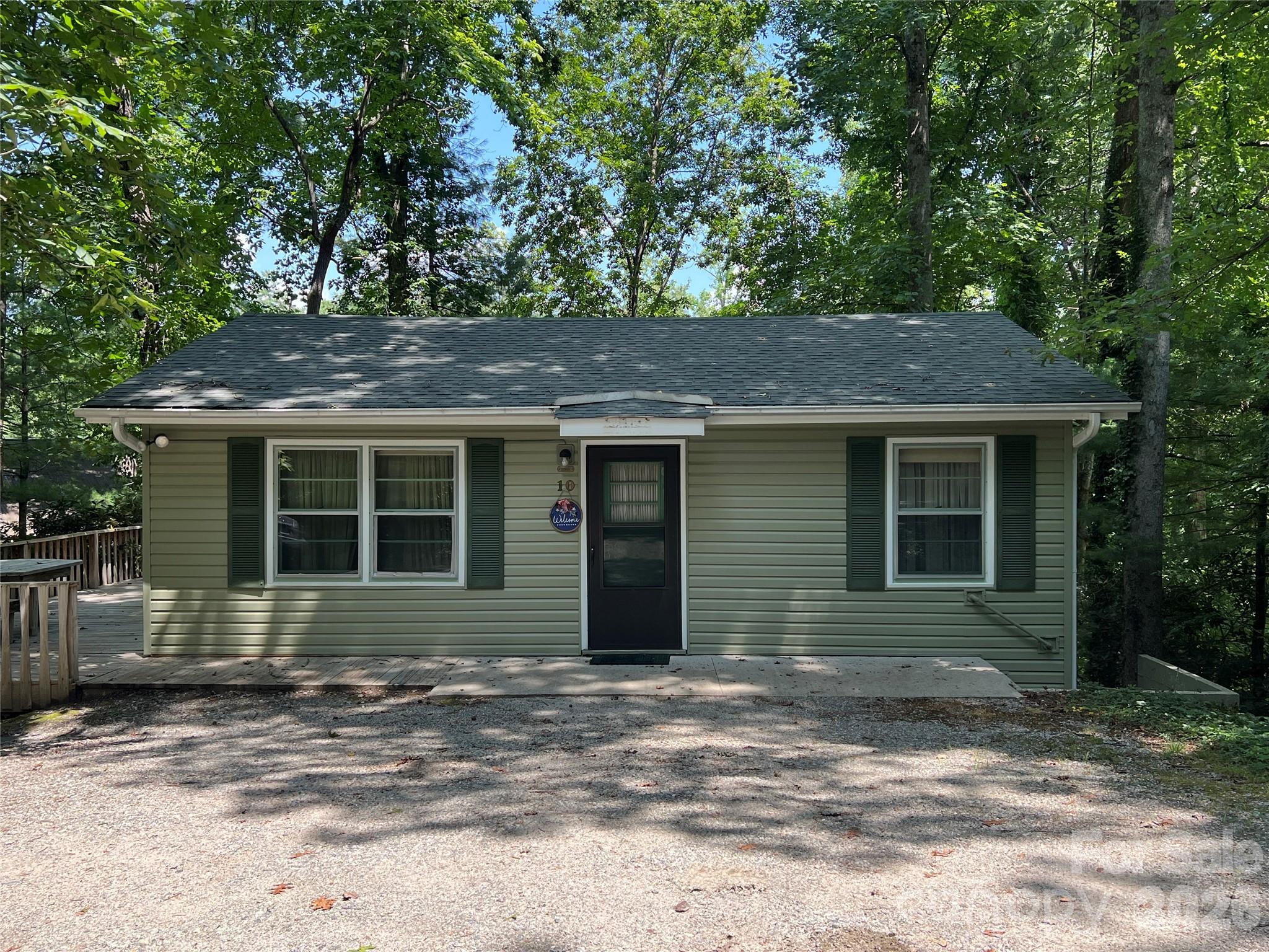 10 Hopewell Lane
