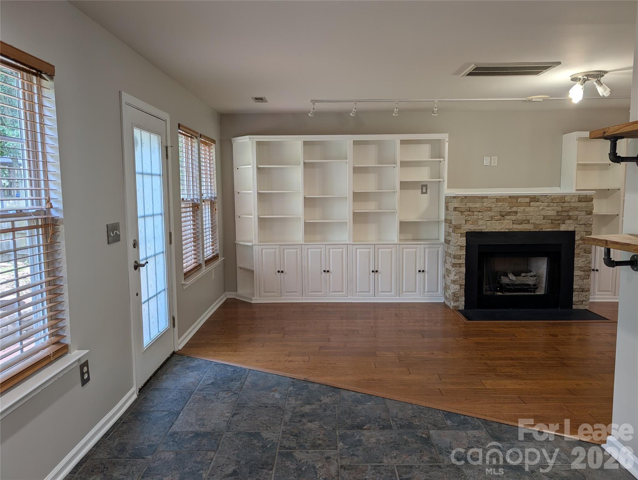9935 Redbud Tree Court Property Photo 7