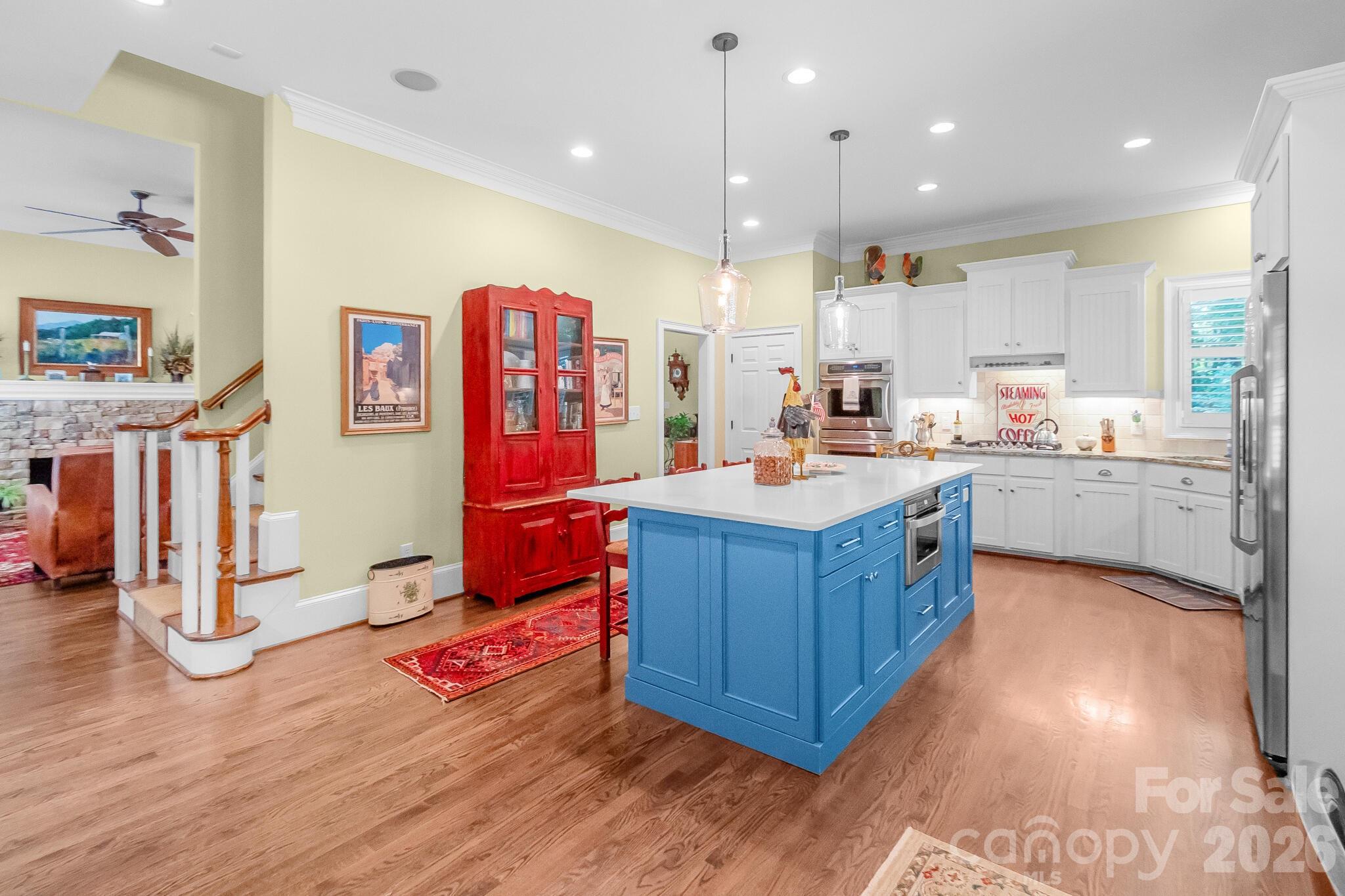 121 Seabury Drive Property Photo 9