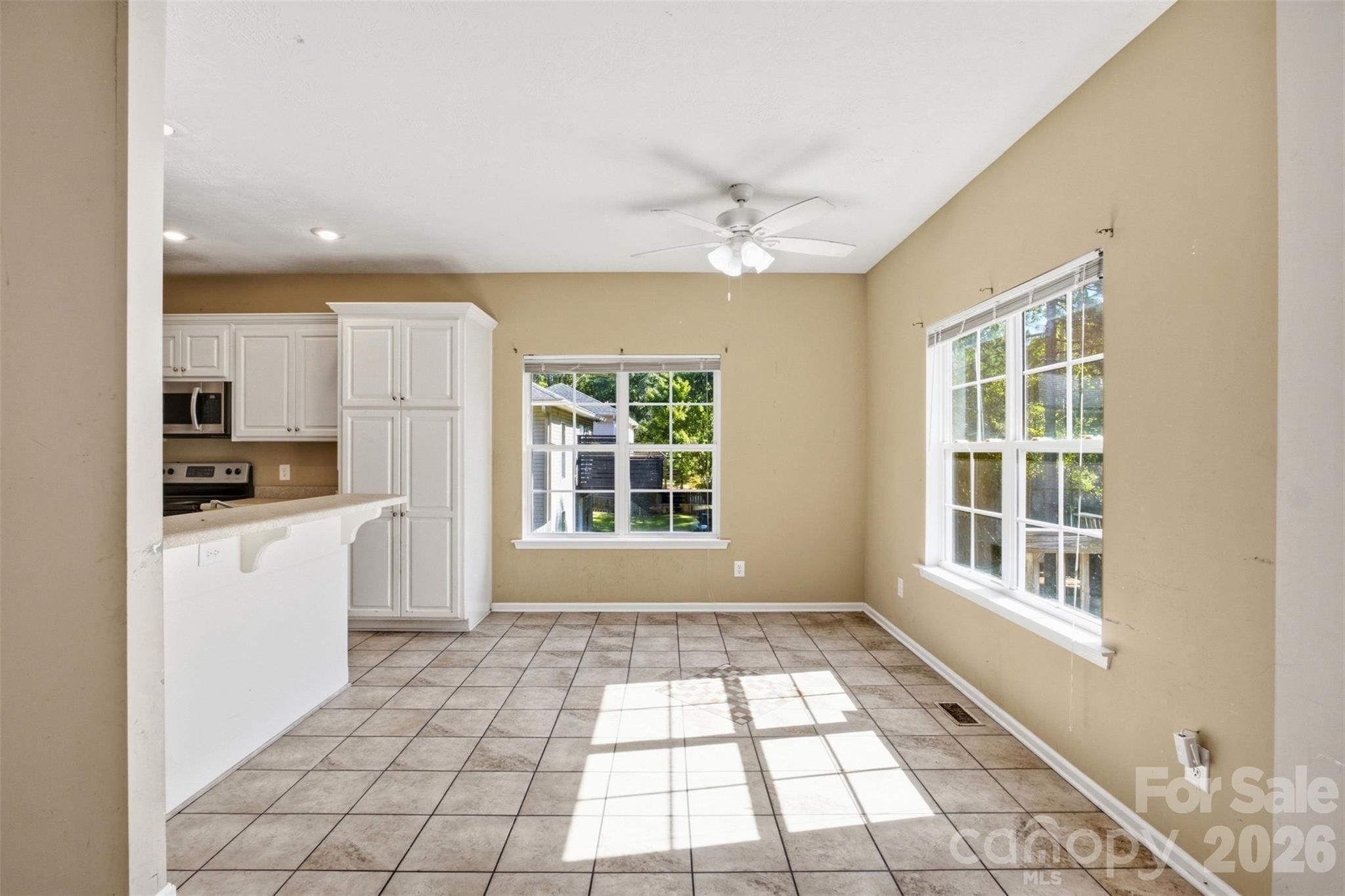 235 Summer Place Drive Property Photo 6