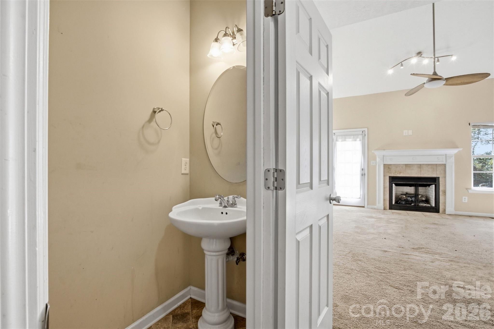 235 Summer Place Drive Property Photo 11