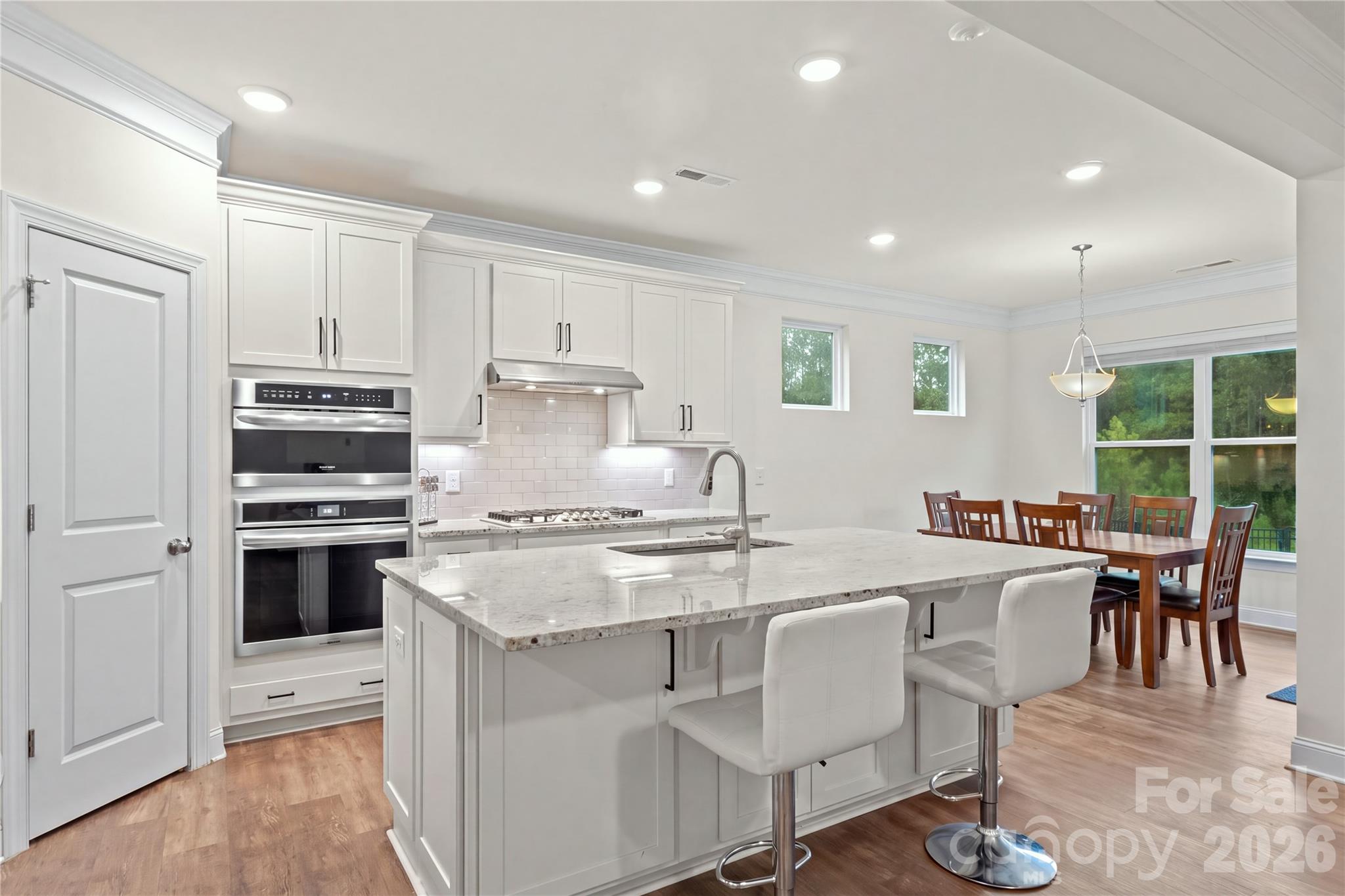4020 Clapton Drive Property Photo 8
