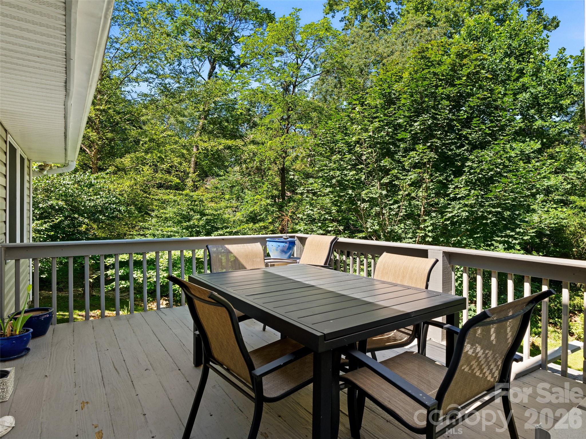 15 Baird Alley Property Photo 38