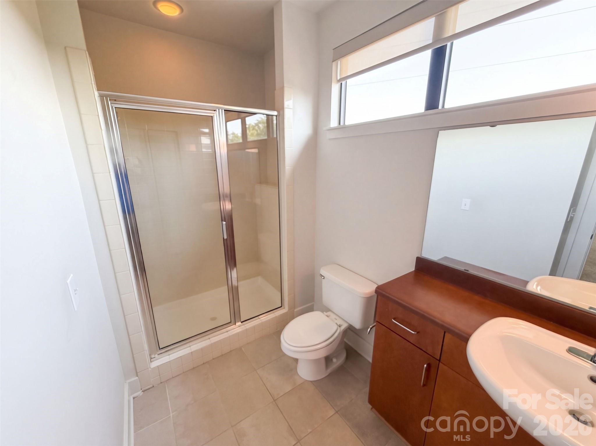 542 N Mcdowell Street Property Photo 9