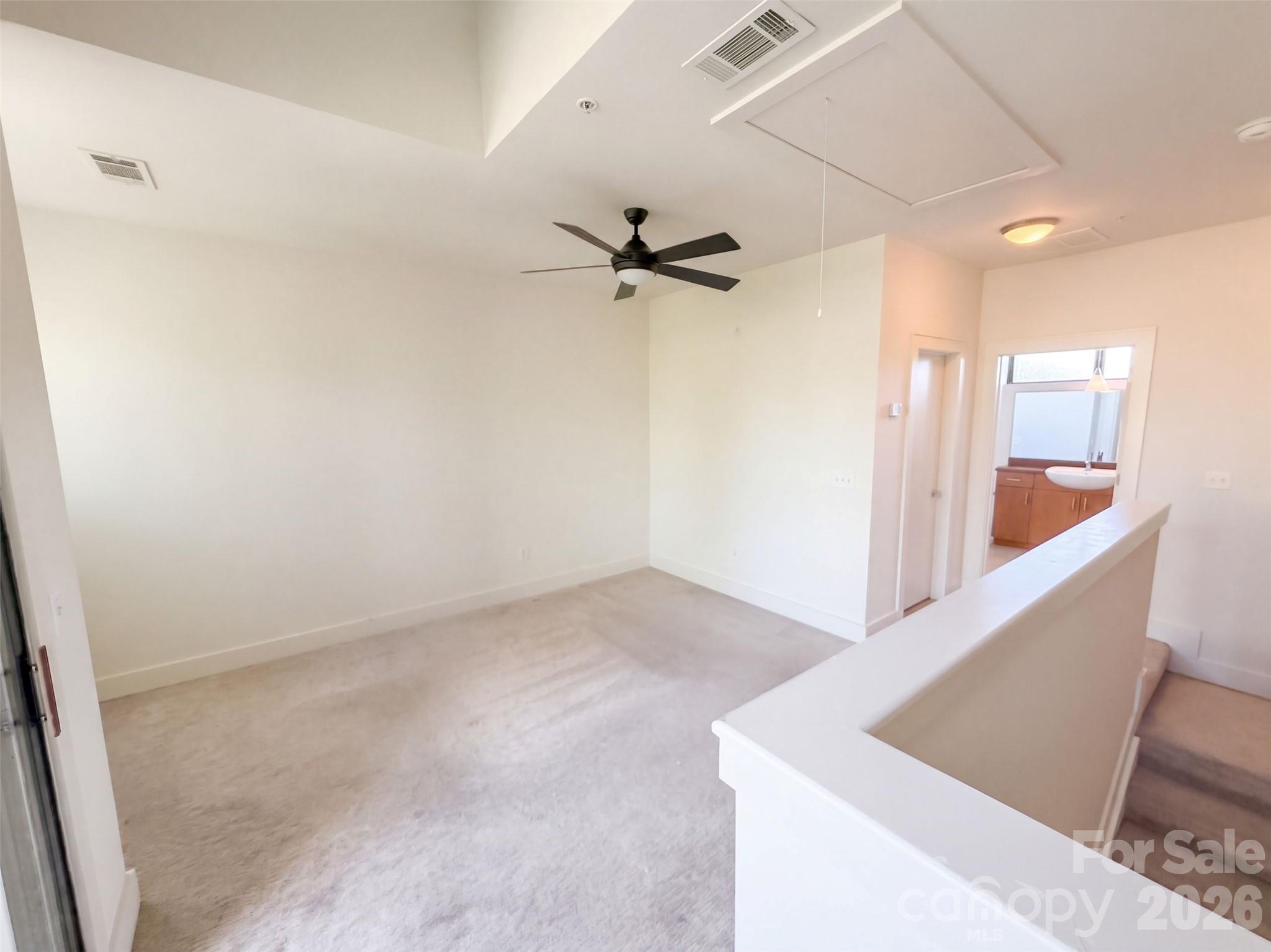 542 N Mcdowell Street Property Photo 15