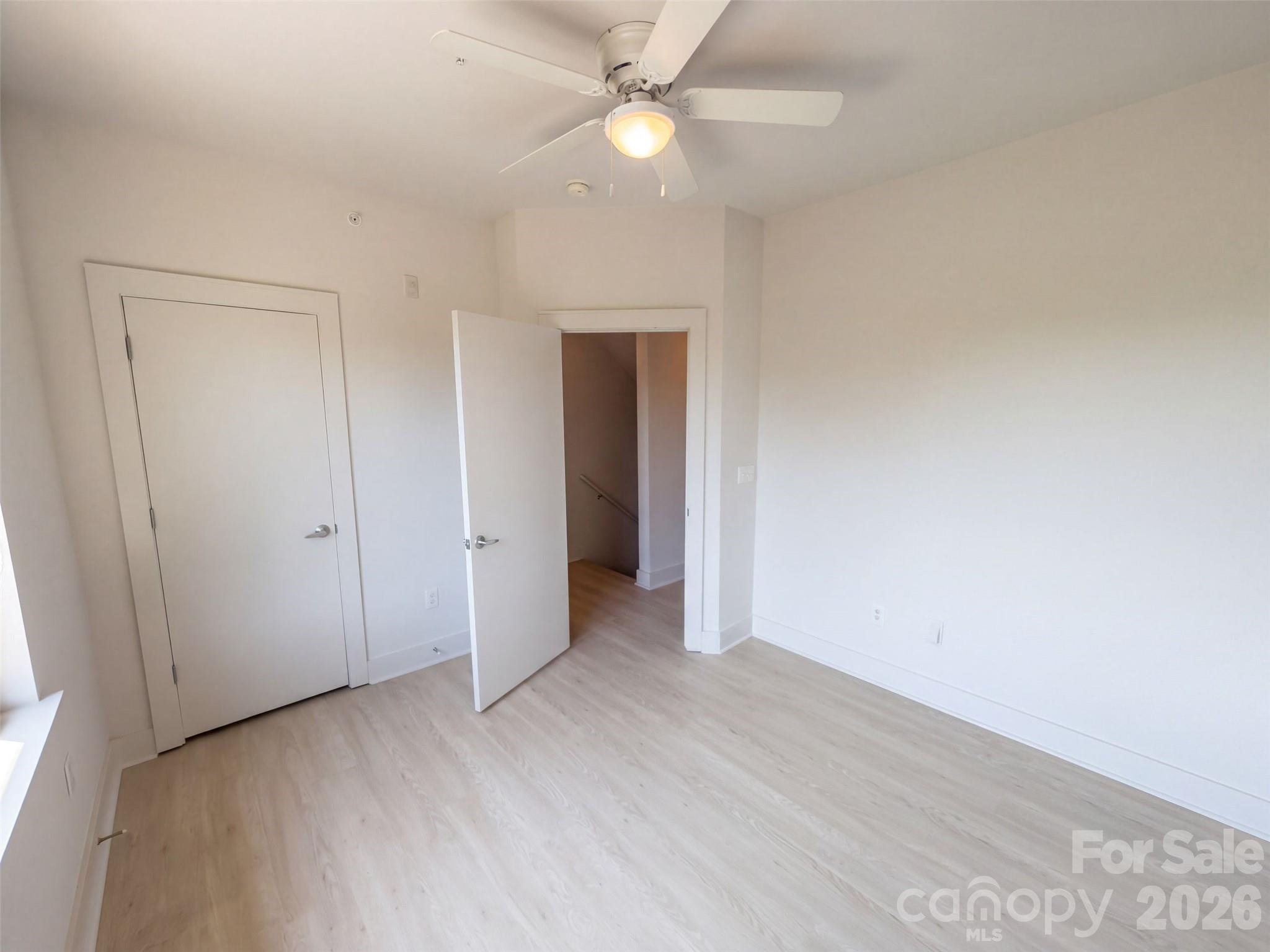 542 N Mcdowell Street Property Photo 17