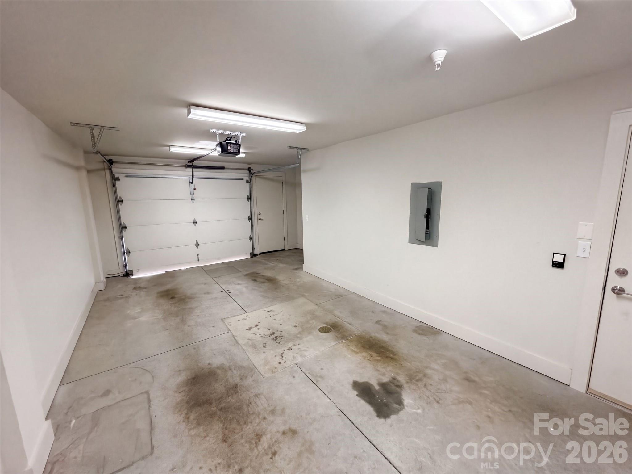 542 N Mcdowell Street Property Photo 19