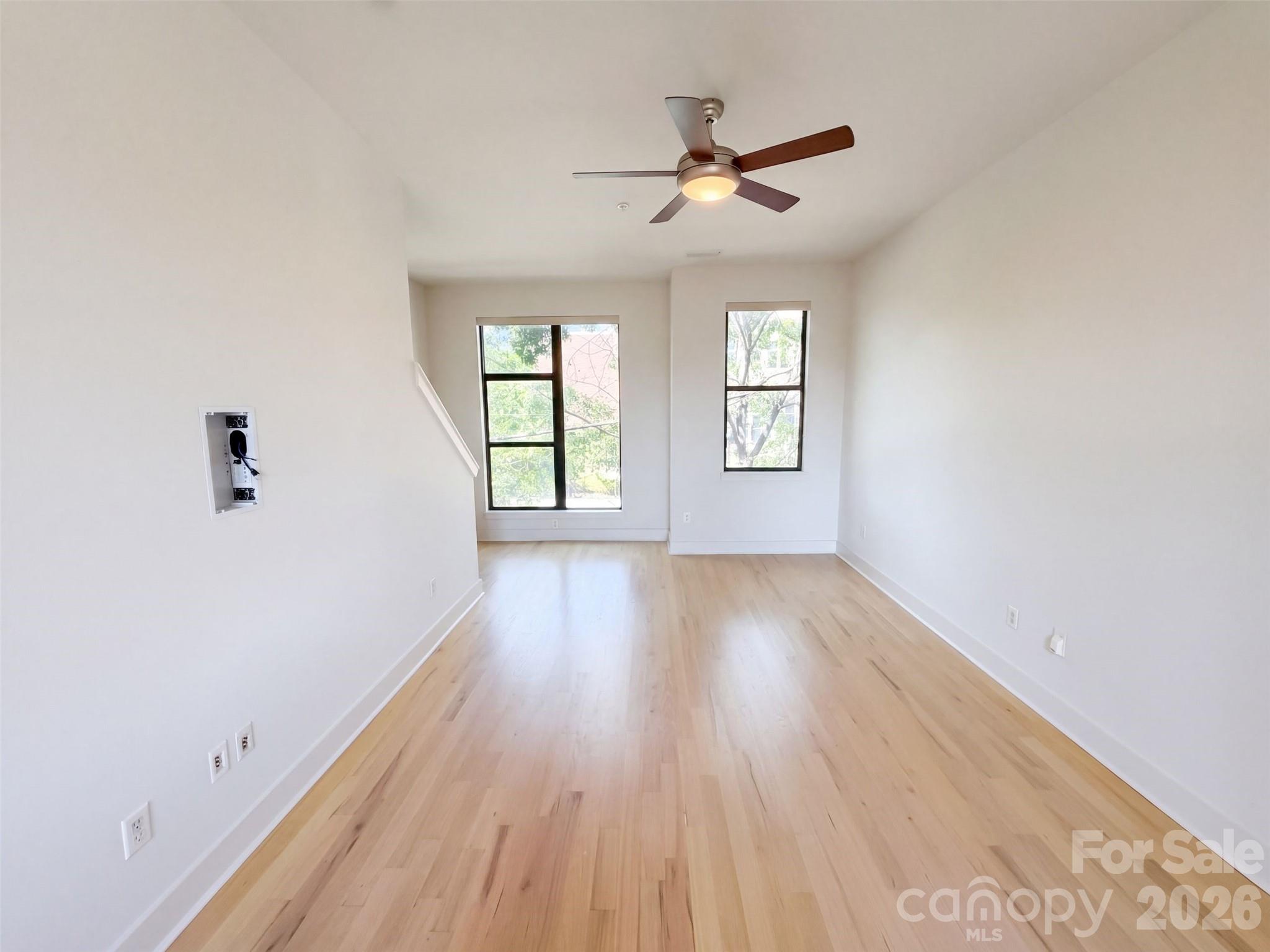 542 N Mcdowell Street Property Photo 26
