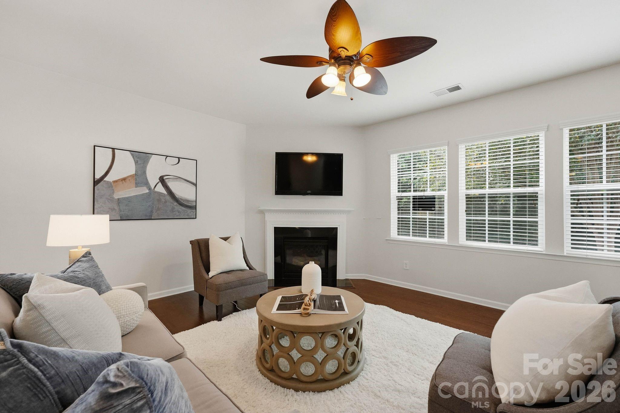 3309 Wicklow Lane Property Photo 6