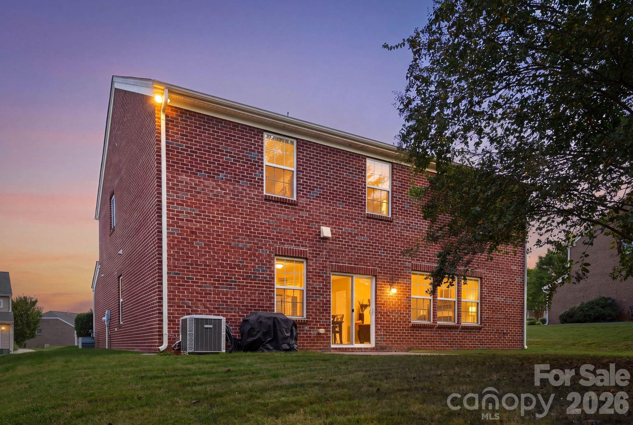 3309 Wicklow Lane Property Photo 23
