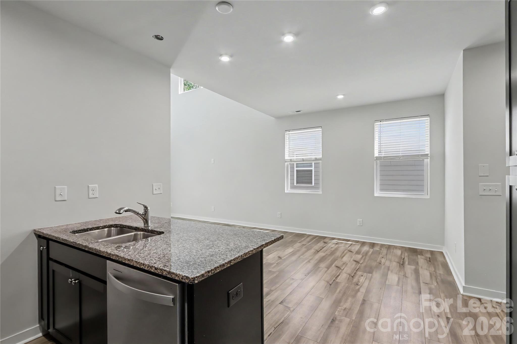 4426471 Property Photo 9